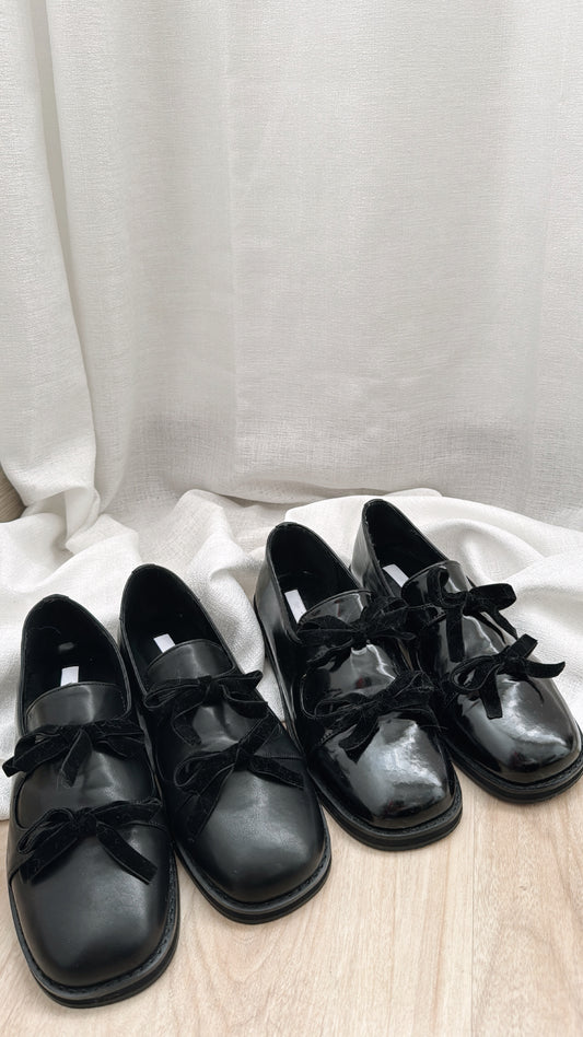 Ribbon loafers 👞 / 兩種質地!