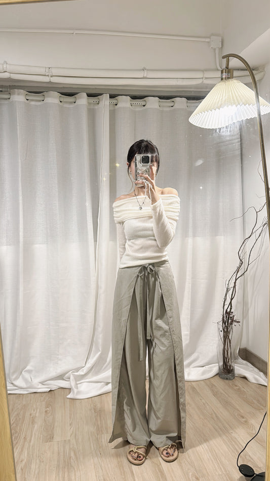 【✨氣質型選手!】Off shoulder comfy top/ white