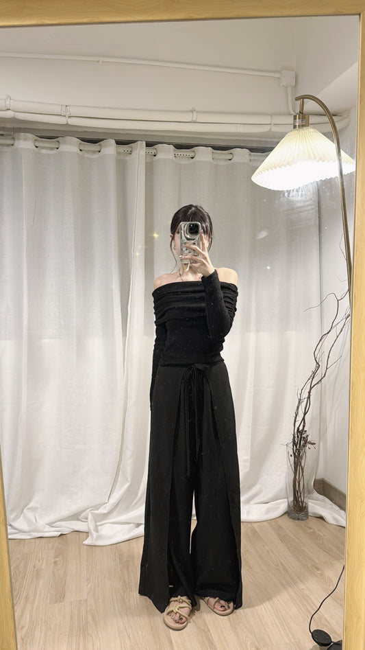【✨氣質型選手!】Off shoulder comfy top/ Black