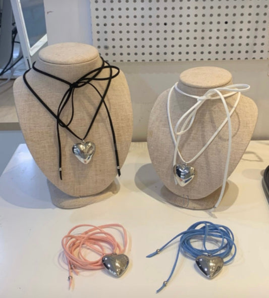(MUST HAVE!) Candy heart choker