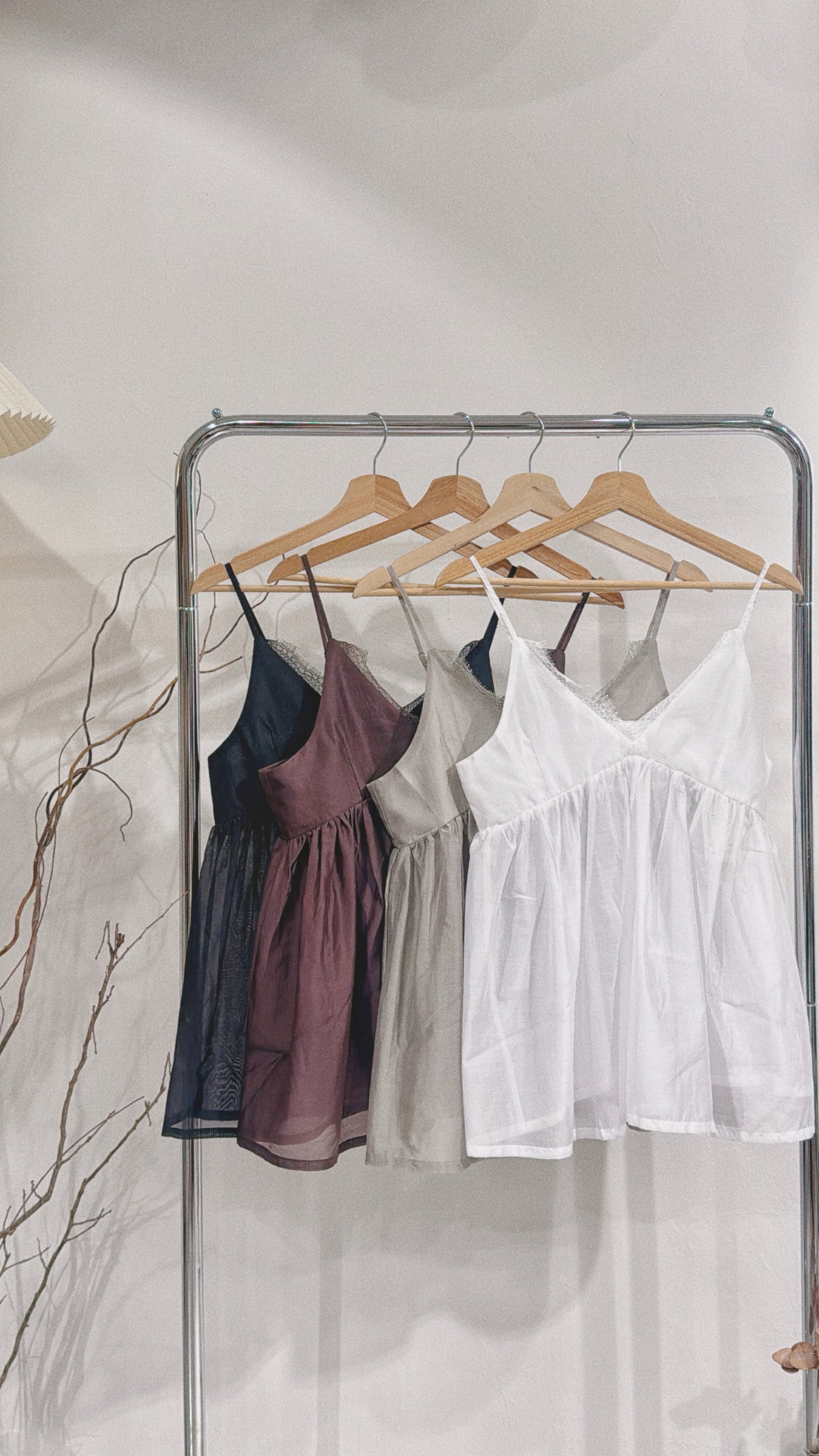 [ 現貨 / 預訂🪽⋆ ՙִՙ ] sheer cami / 4 colors