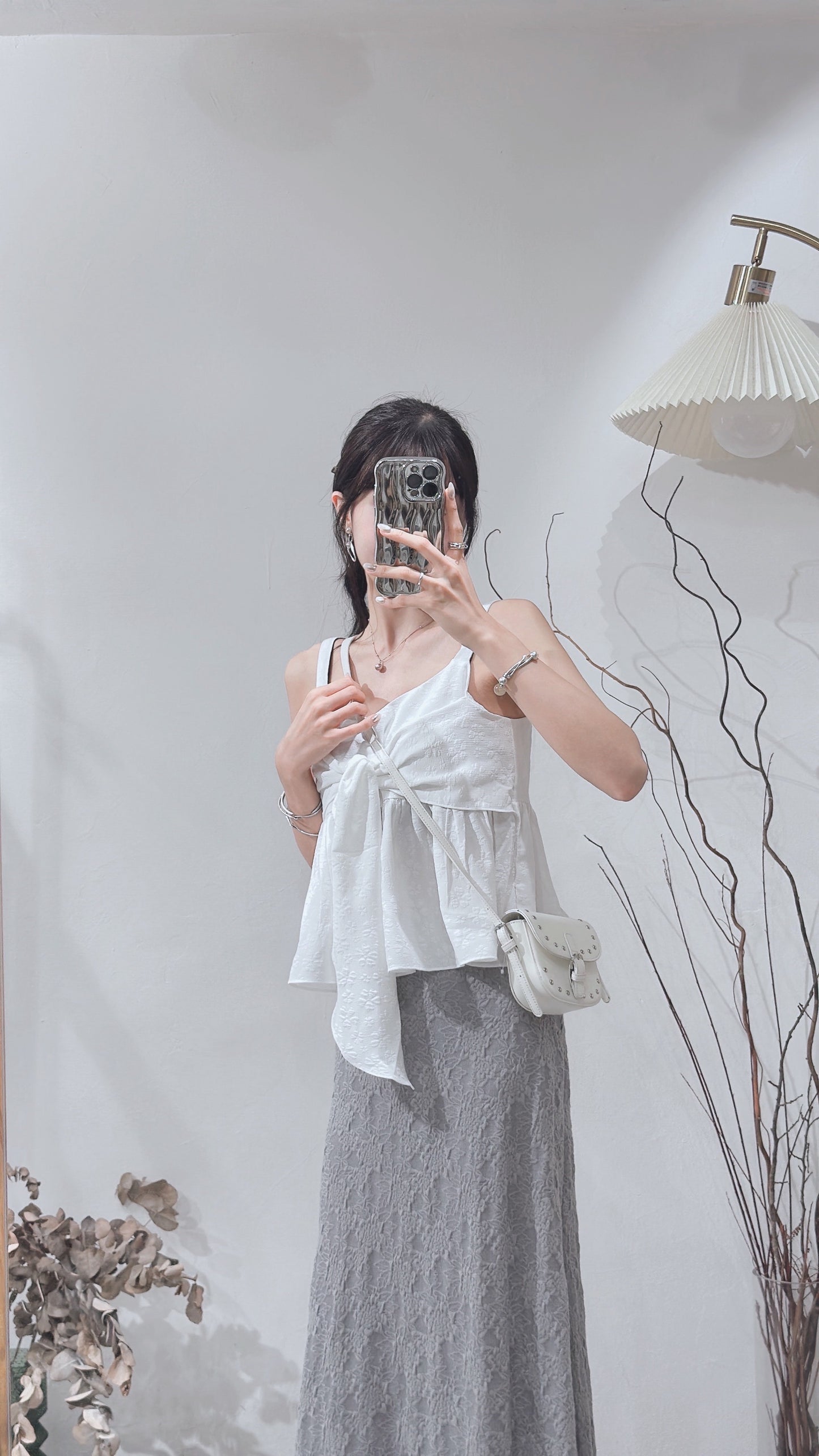 [ 🇰🇷 店主自留 𐙚⋆°⋆♡] floral tied ribbon top / white