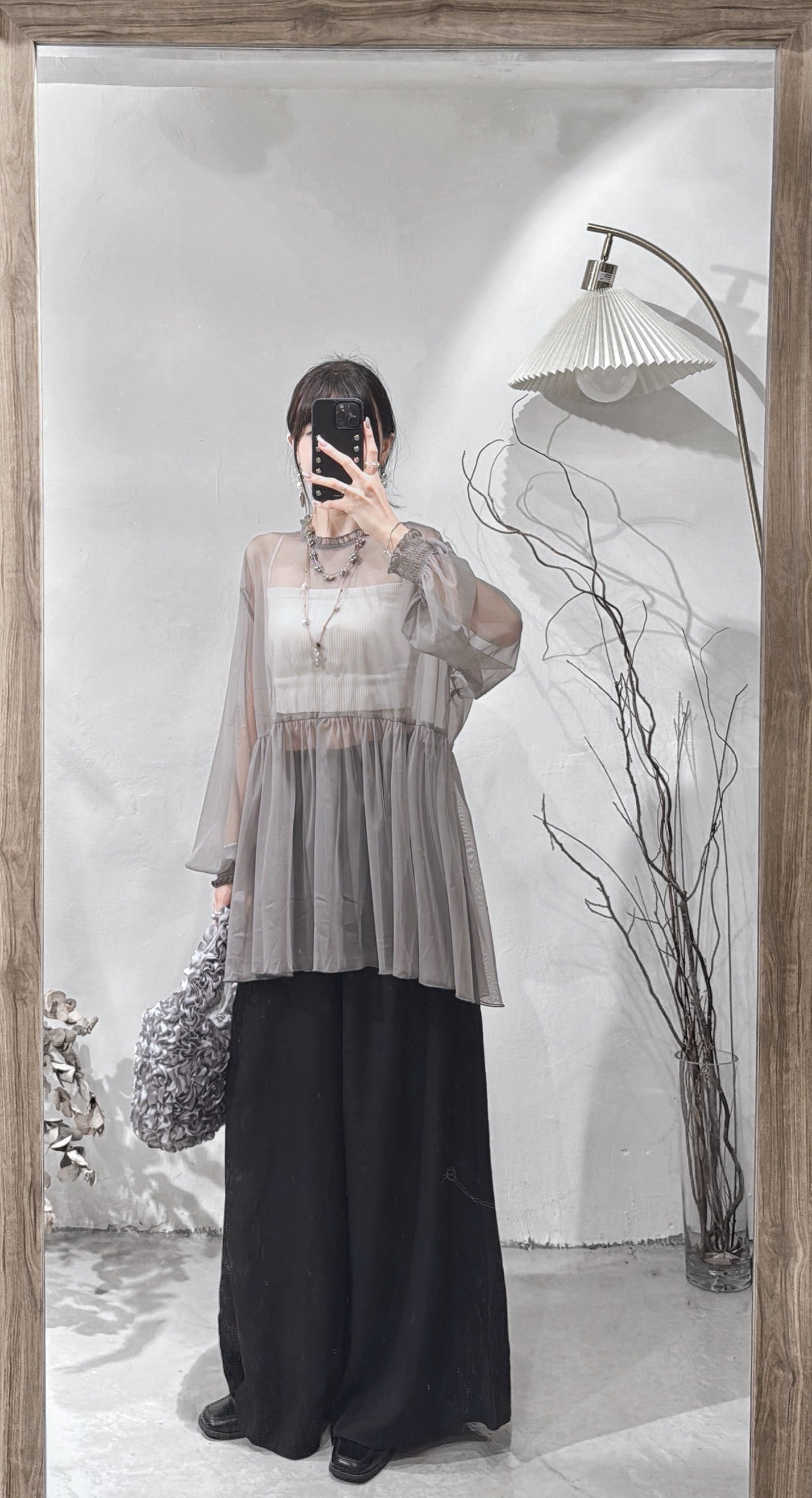 [ 現貨/預訂 ⋆.𐙚 ̊ ] [ 輕身！通透感！] Collared blouse / grey