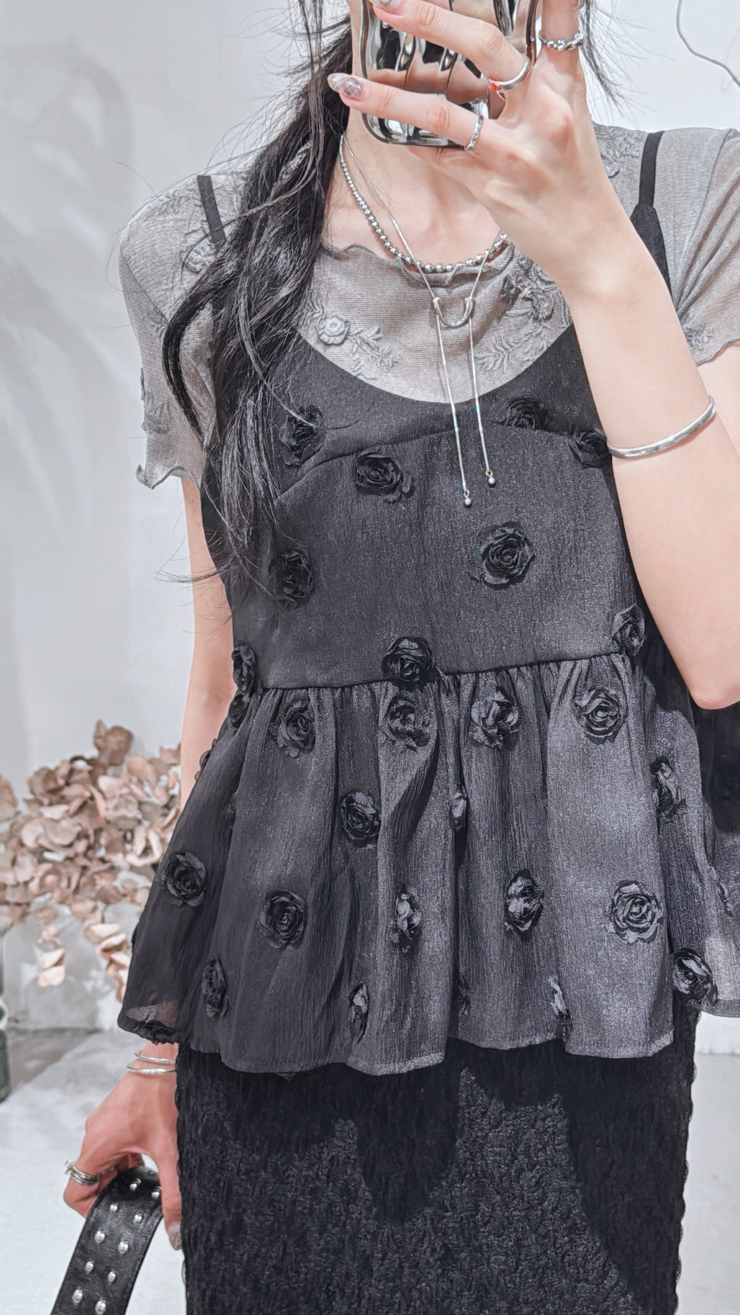 [ 預訂  ₊˚⊹♡ ] [ my picks! ] rose cami / black