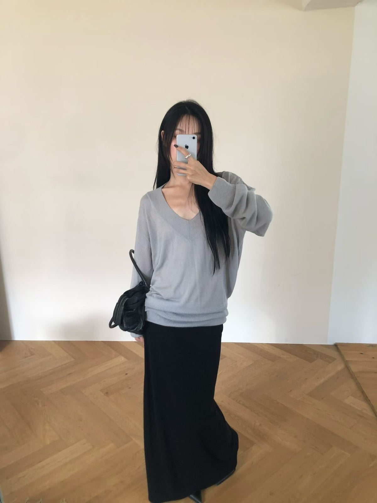 ［ 早鳥 early bird 價 🐈‍⬛✨ ] oversized v-neck top / 3 colors