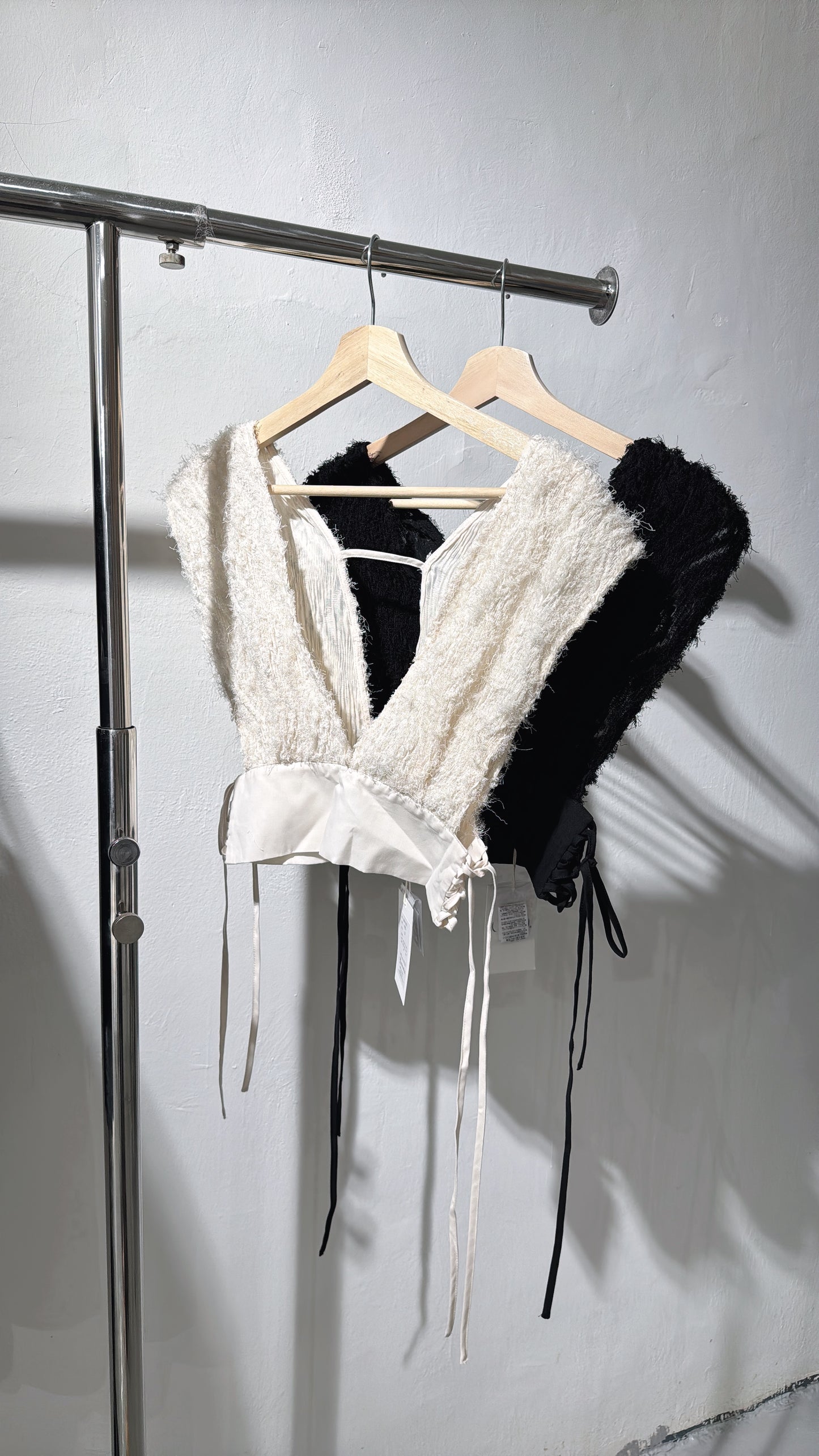 [ 日系女生必入！］feather vest / 2 colors