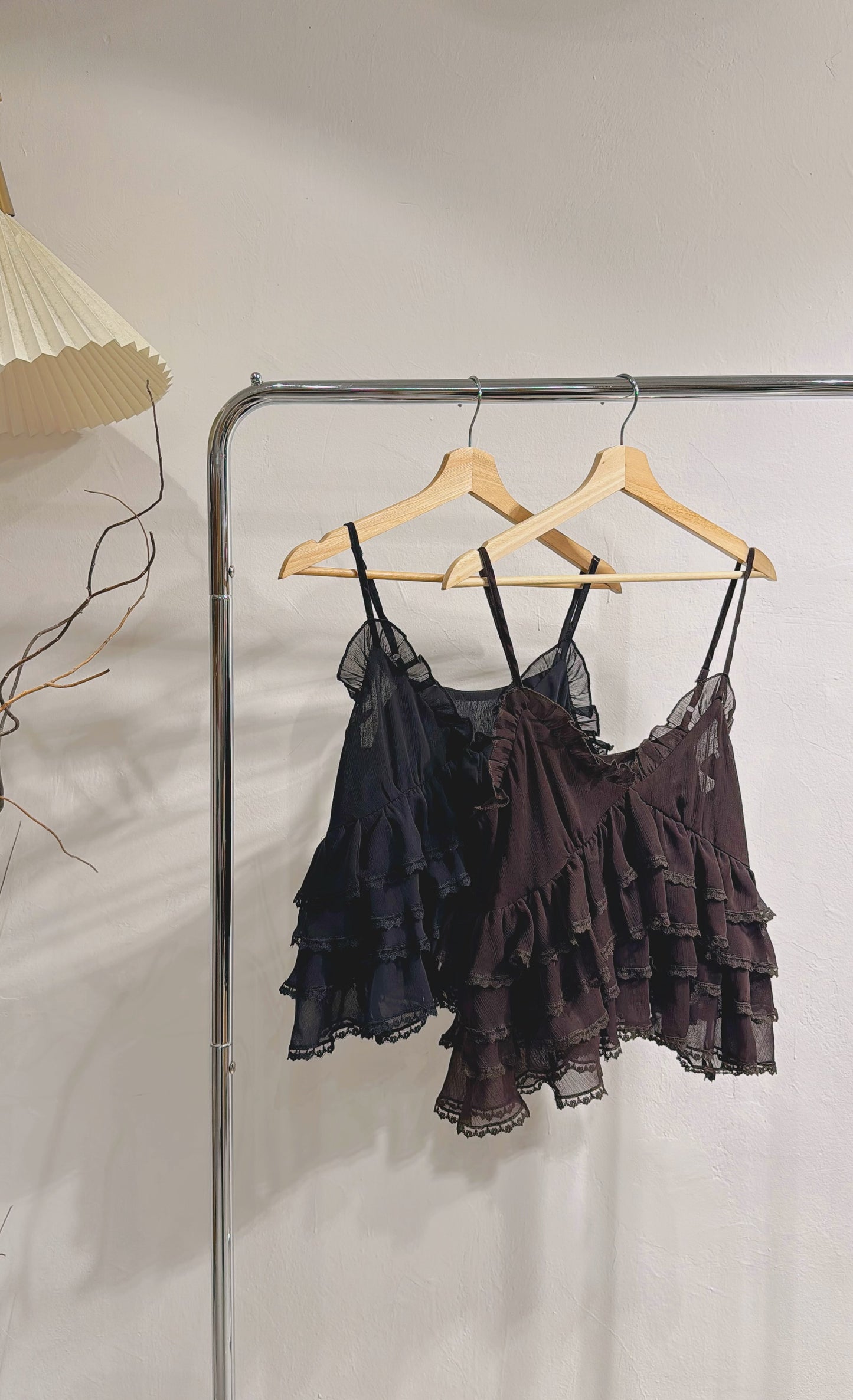 [ 預訂🪽⋆ ] ruffle layered cami • 2 colors