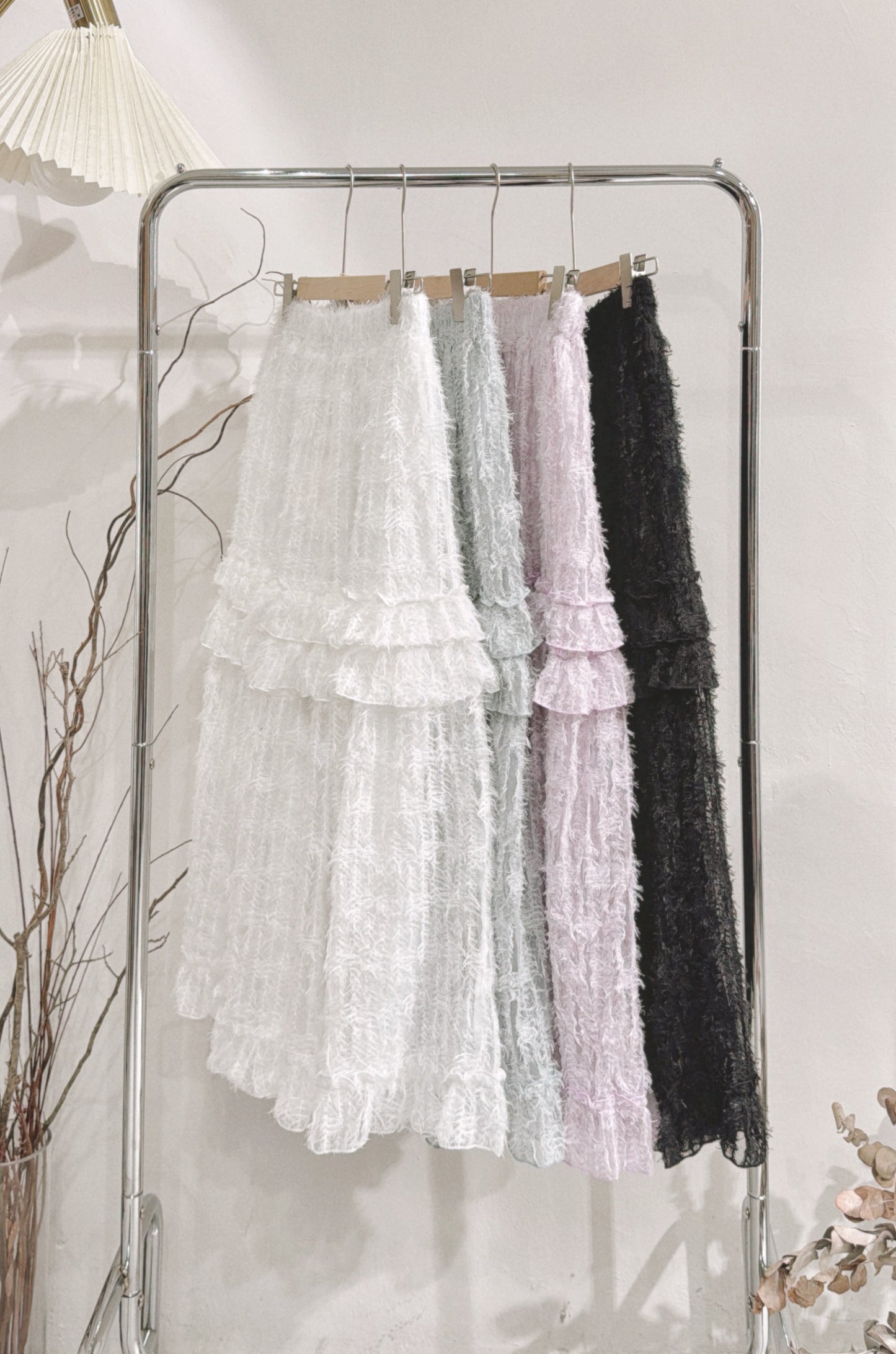 [ 現貨/預訂⋆.𐙚 ̊  ！] [ 今期必必必入手！] Feather cake skirt / 4 colors