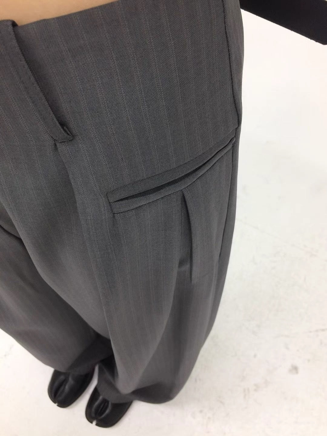 [ 預訂𐙚⋆˚ ] [ must pick! 版型100分的西褲 ] Striped pintuck slacks / 2 colors