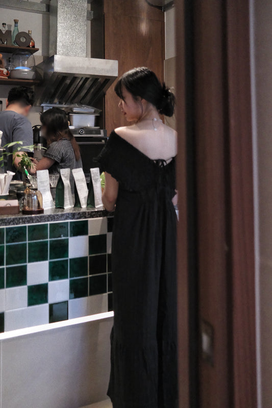 [ 現貨/預訂 𐙚˙⋆.] Frill overall / black