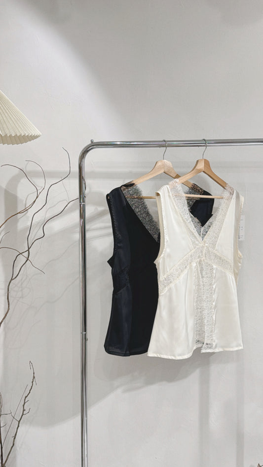 [ 現貨 / 預訂  ₊˚⊹♡ ] light satin vest / 2 colors