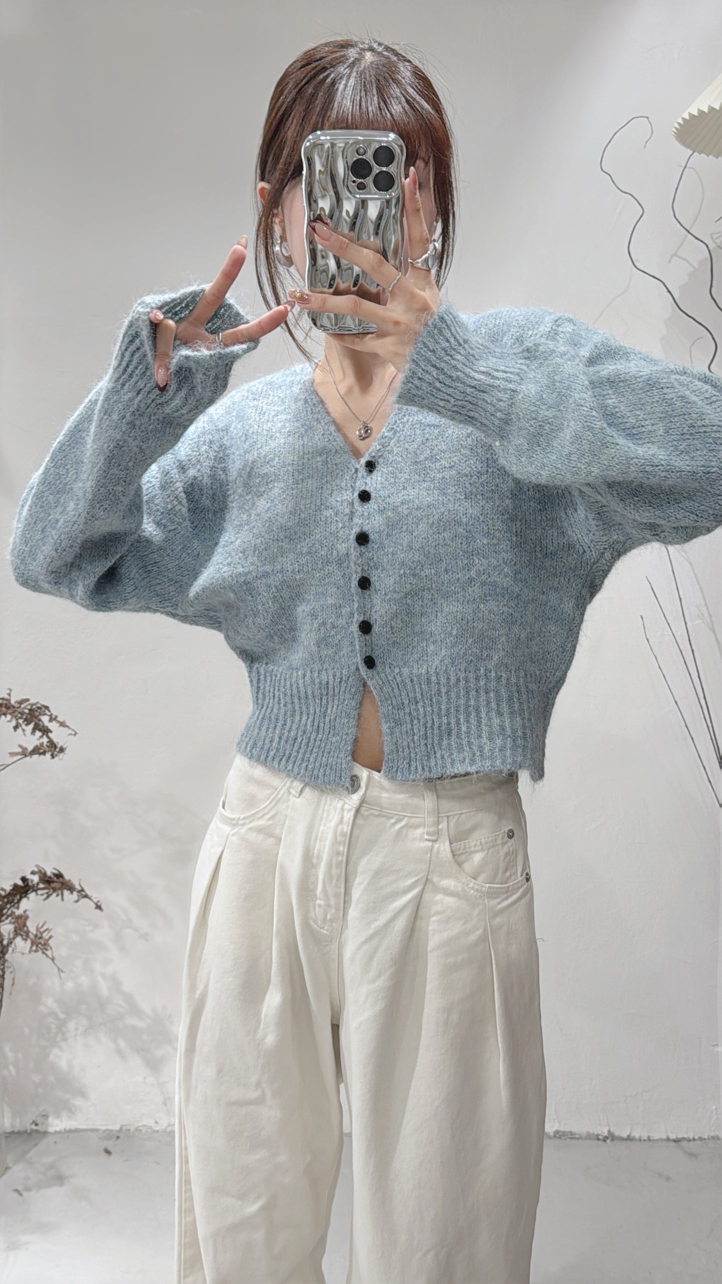 [ 店主&models' pick!] V-neck shaggy knit/ blue