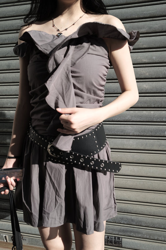 [ 預訂˚.🎀༘⋆ ] Ruffle belted ops / charcoal