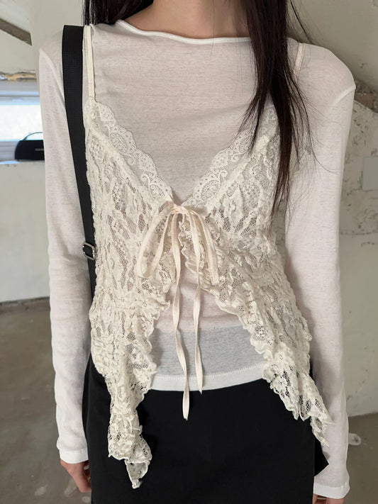 [ 預訂 ₊˚⊹♡ ] Frilled vest / 2 colors