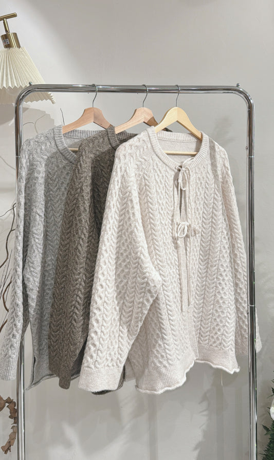 [ 現貨/預訂⋆⁺₊❅⋆ ] [ 門市熱賣款！] round neck cable knit top / 3 colors