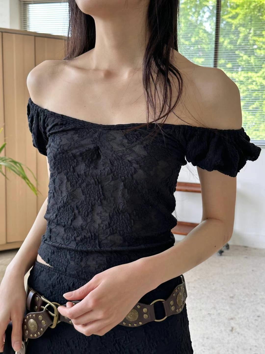 [ 預訂 𐙚˙⋆.] floral lace top / black