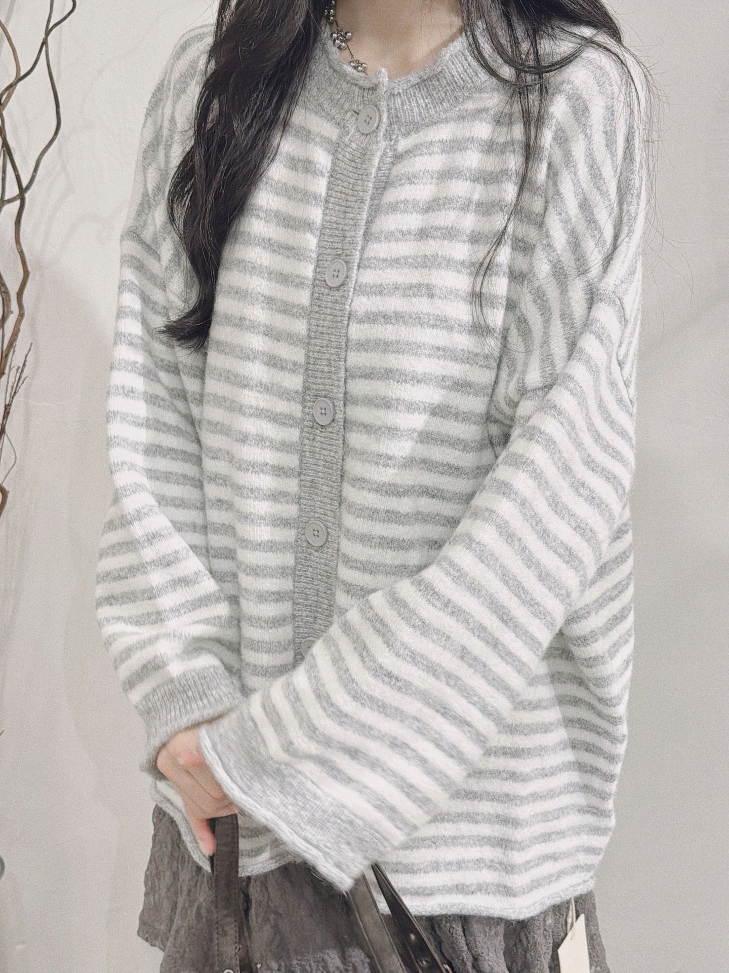[ 現貨/預訂⋆⁺₊❅ ] striped knit outer / grey