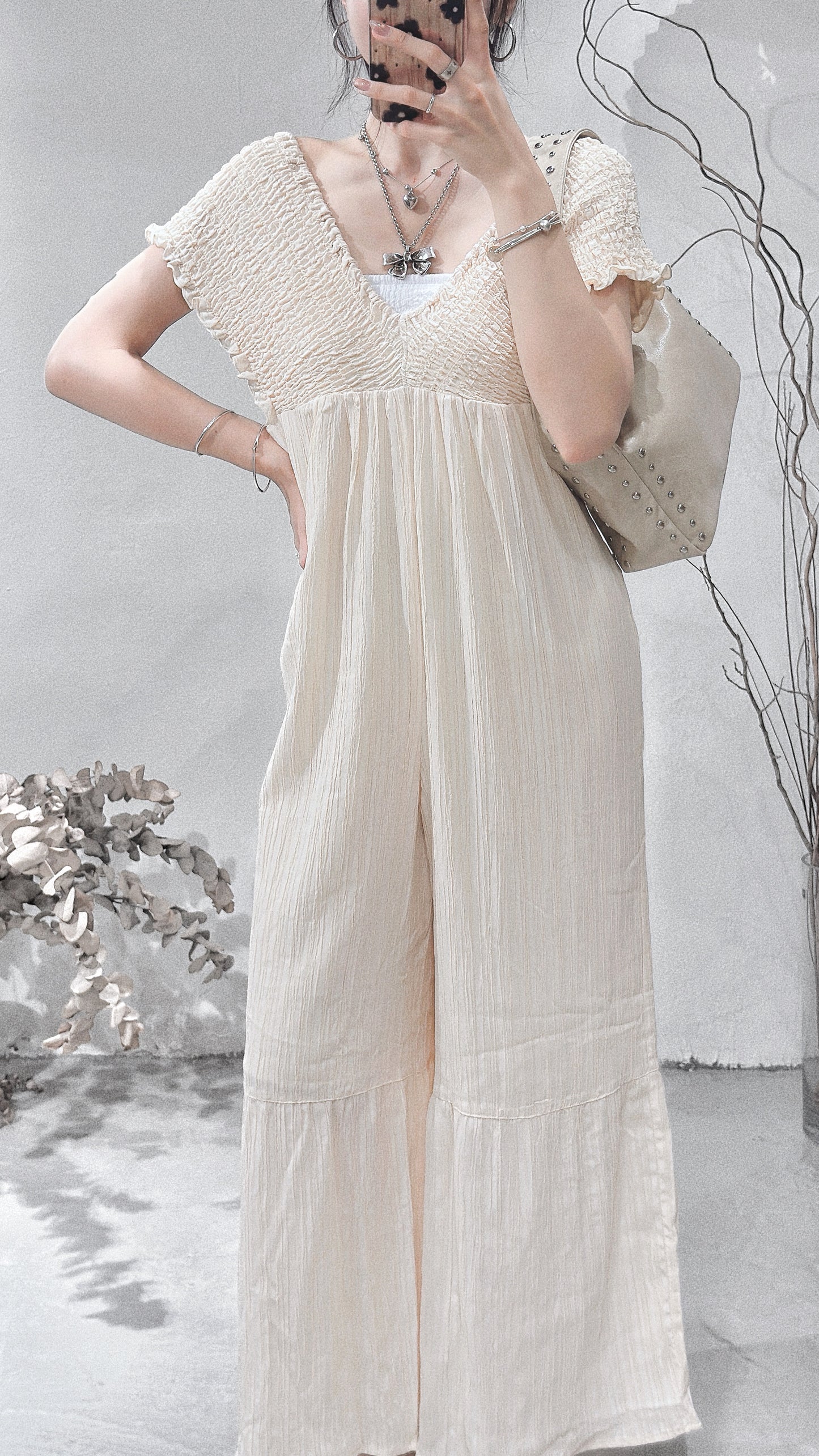 [ 現貨/預訂 𐙚˙⋆.] Frill overall / cream