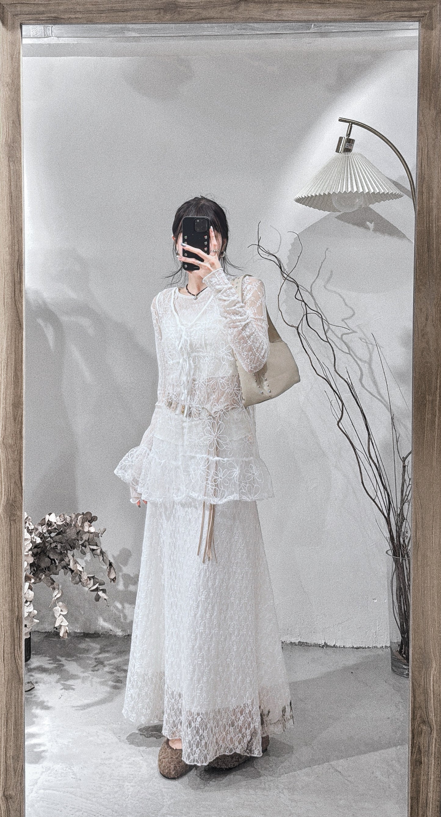 [ 預訂/現貨 📷 ༘ ⋆｡ ˚ ] patchwork lace top / ivory