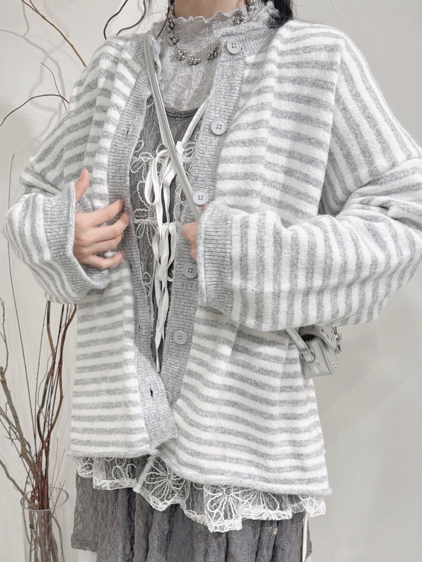 [ 現貨/預訂⋆⁺₊❅ ] striped knit outer / grey