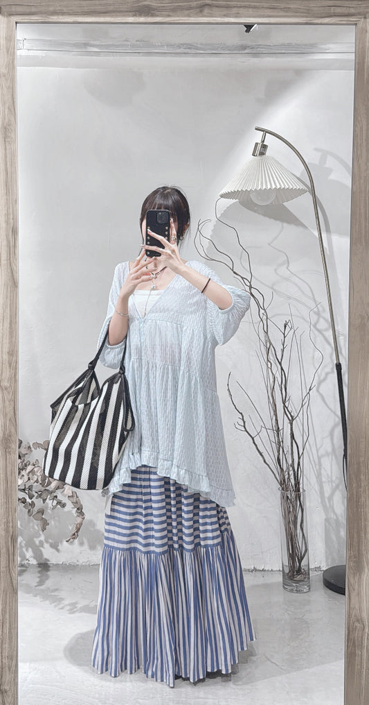 [ ˚.🎀༘⋆ 超高質！ ] checkered ballon sleeve blouse / blue