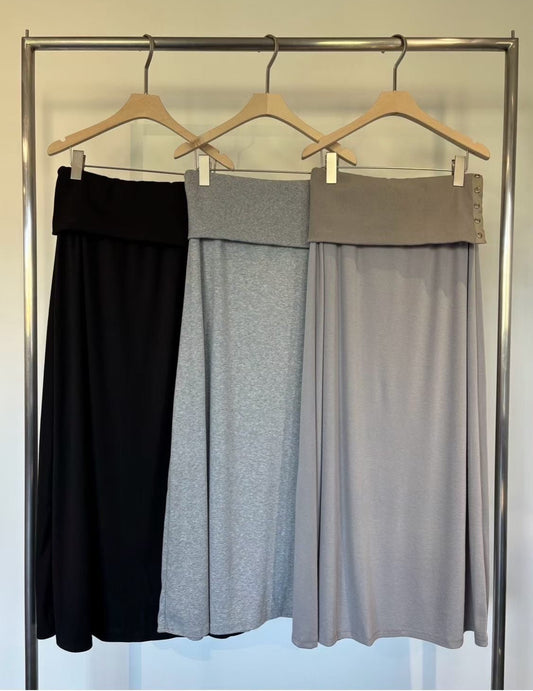 Eyelet long skirt / 3 colors