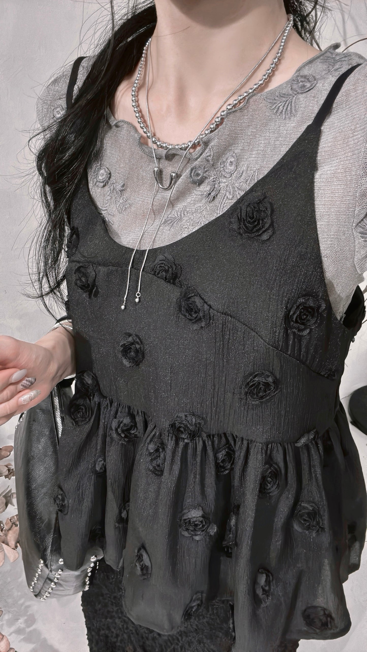 [ 預訂  ₊˚⊹♡ ] [ my picks! ] rose cami / black