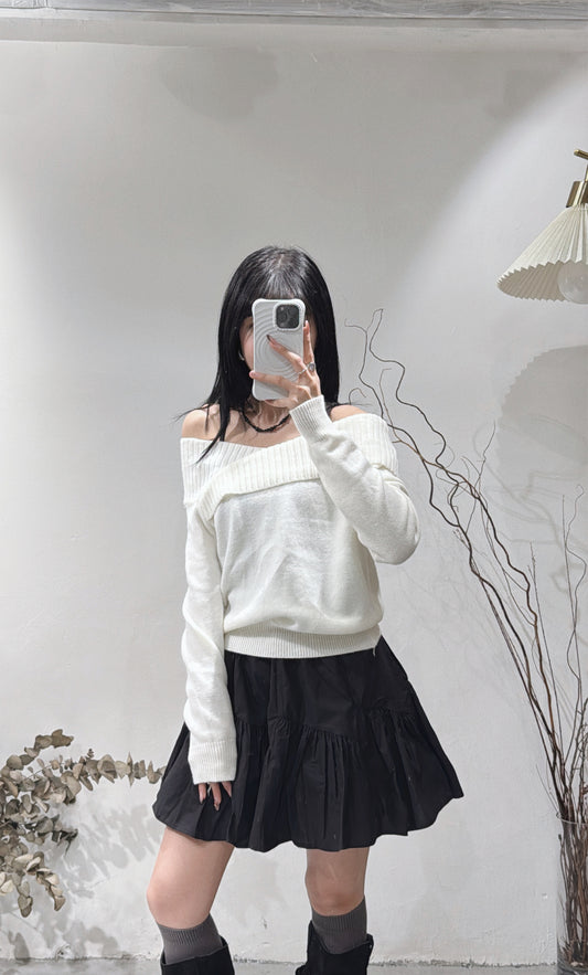 [ basic daily 款! 🪄] wrapped off shoulder top/ white