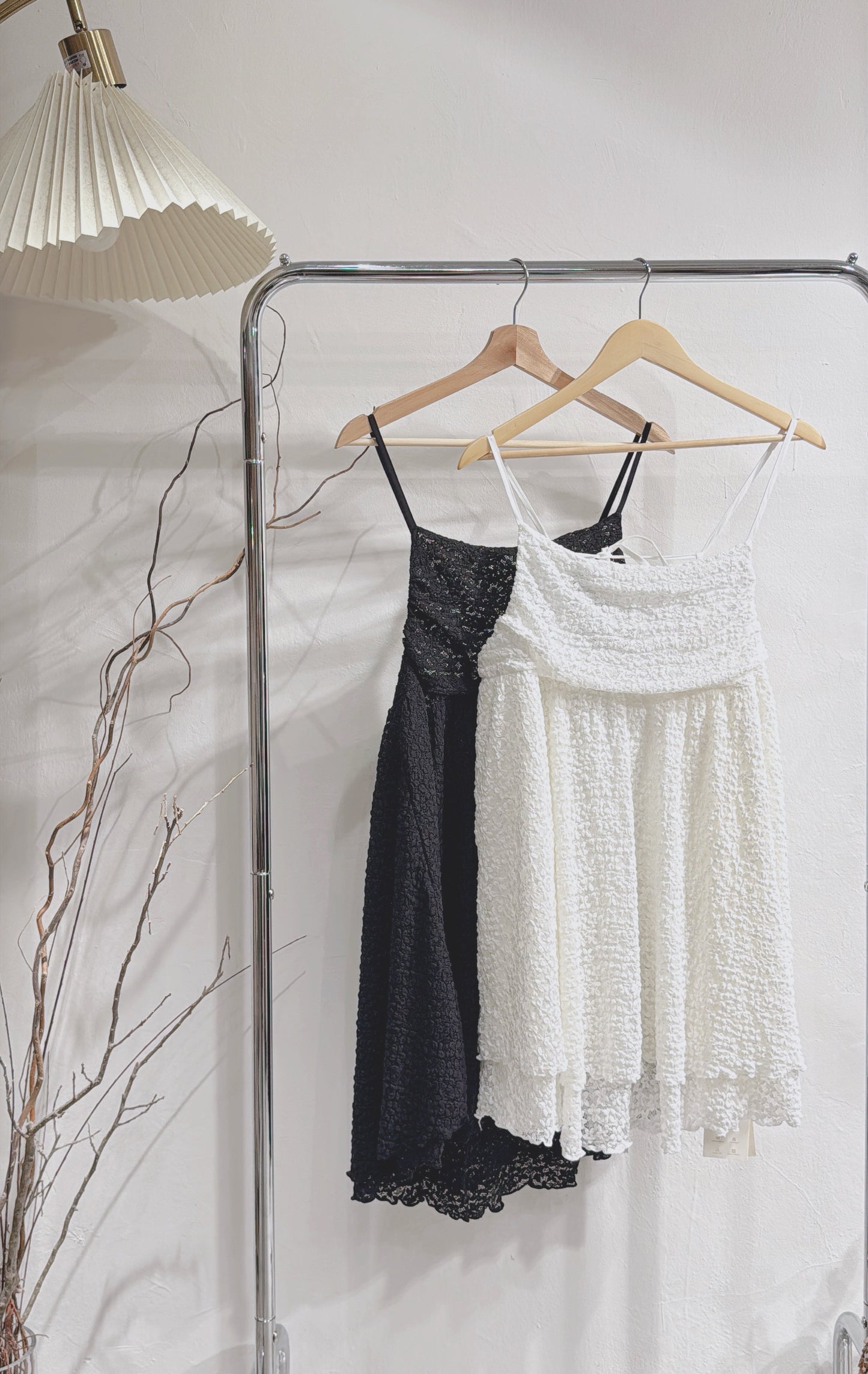 [ 現貨 / 預訂🪽⋆ ] floral print lace ops • 2 colors