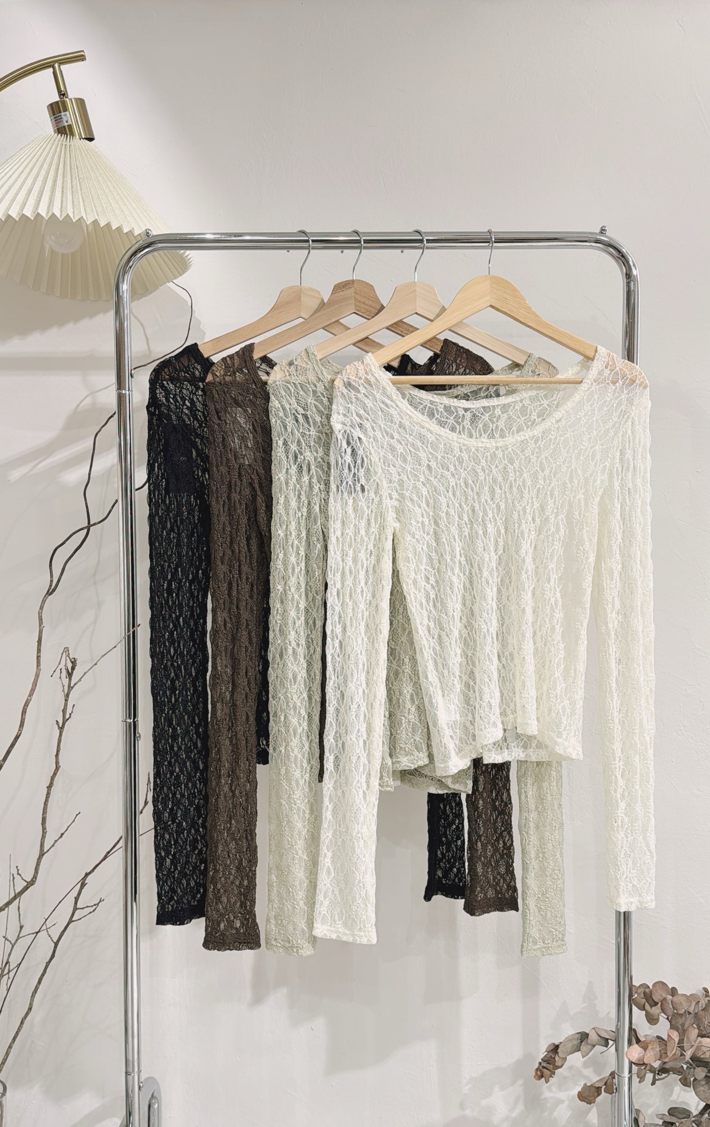 [ 現貨 / 預訂 ˖᯽ ݁˖ ] [ 有彈性！] U-neck lace top / 4 colors