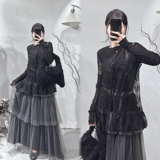 [ 現貨/預訂  📷 ༘ ⋆｡ ˚ ] bling bling floral vest / black