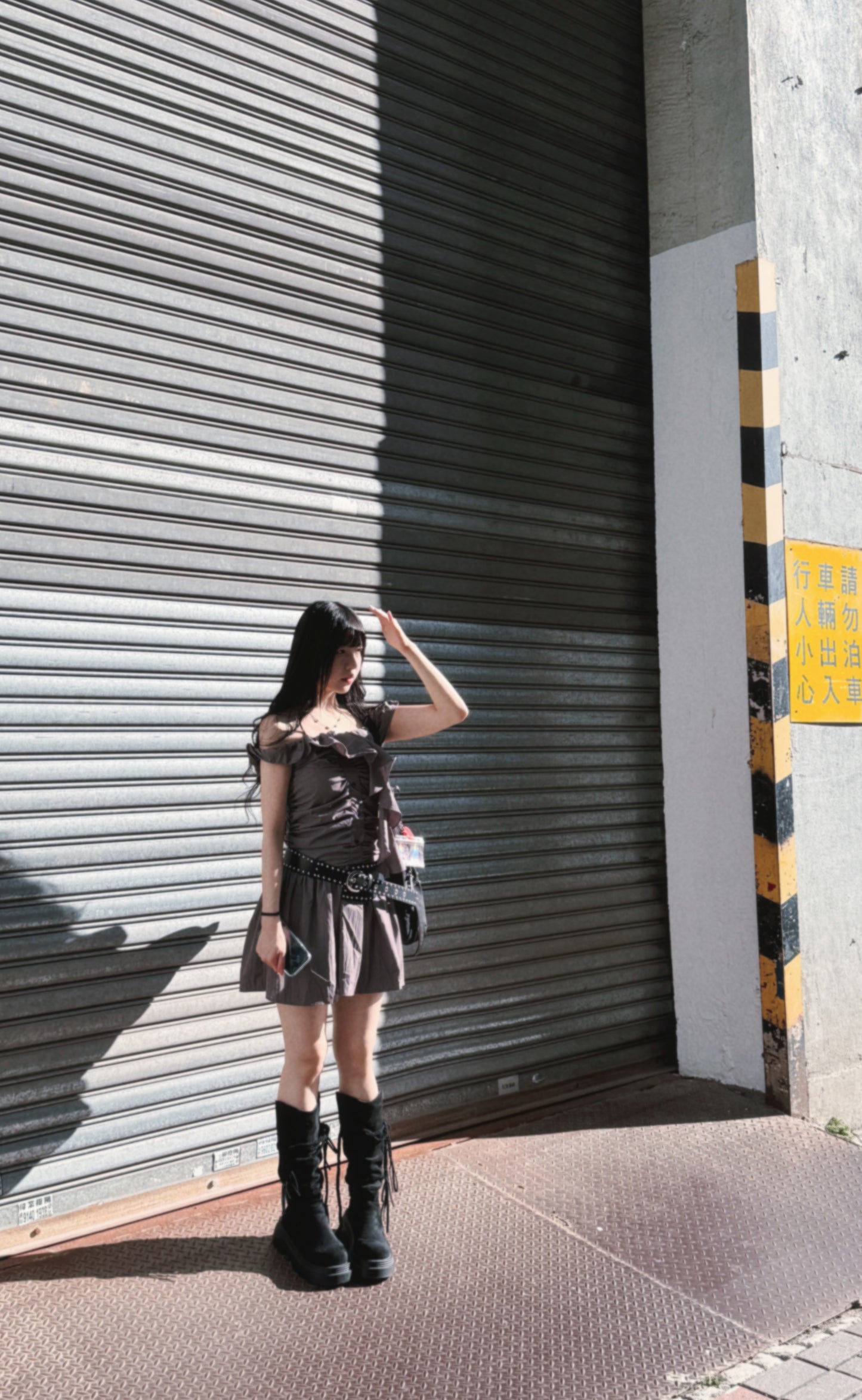 [ 預訂˚.🎀༘⋆ ] Ruffle belted ops / charcoal
