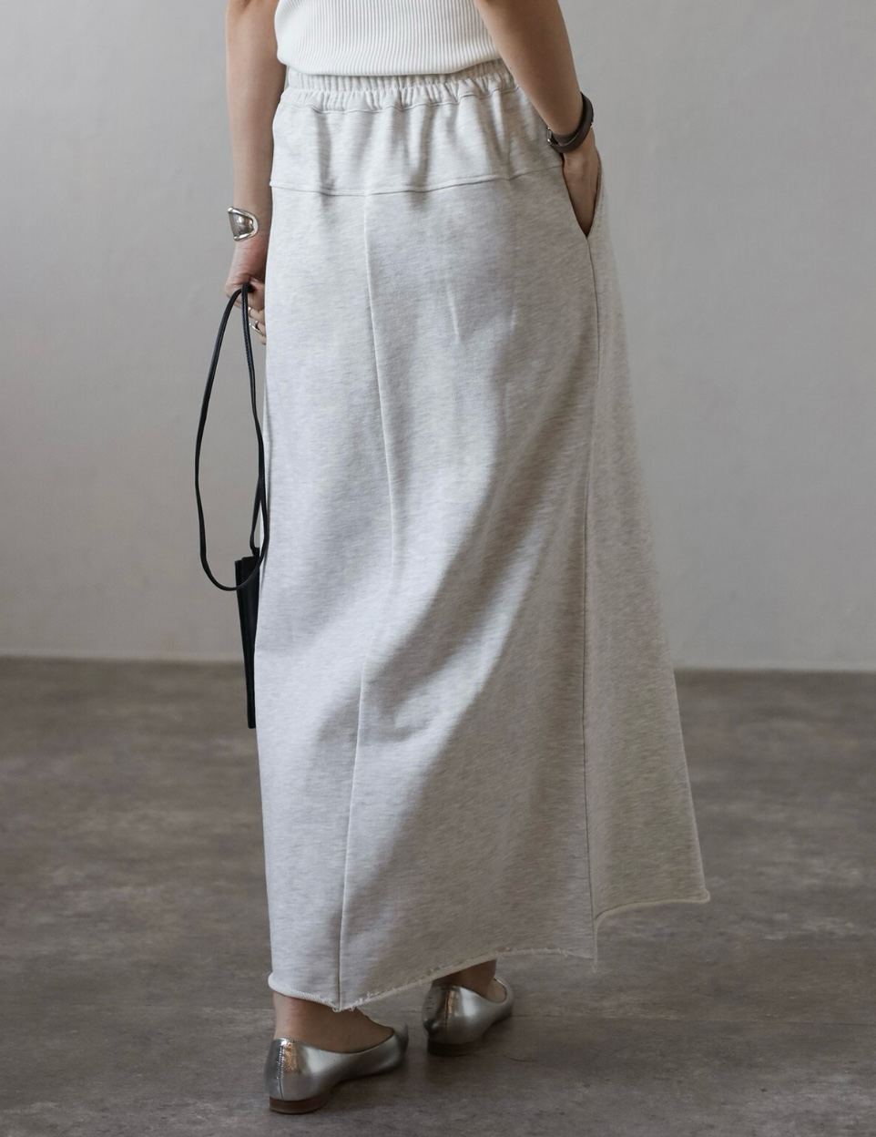 [預訂] Front split skirt / grey