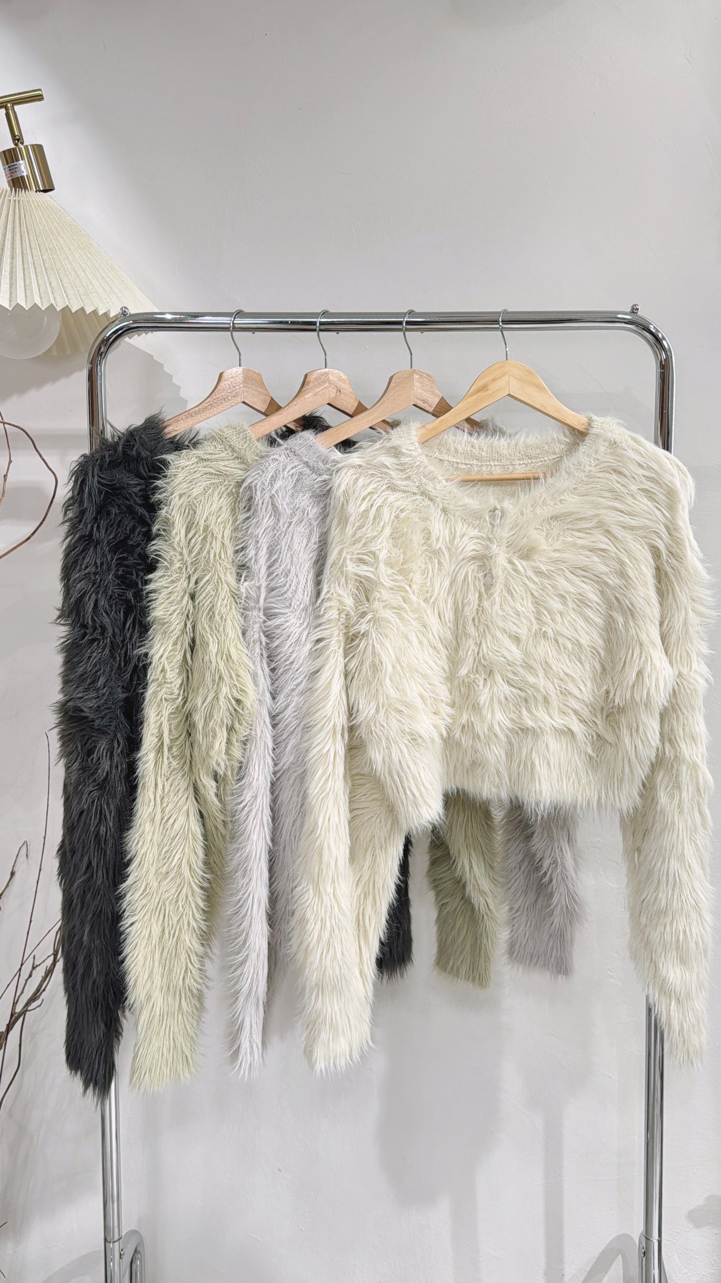 [ 預訂/現貨 📷 ༘ ⋆｡ ˚ ] Daily fluffy outer / 4 colors