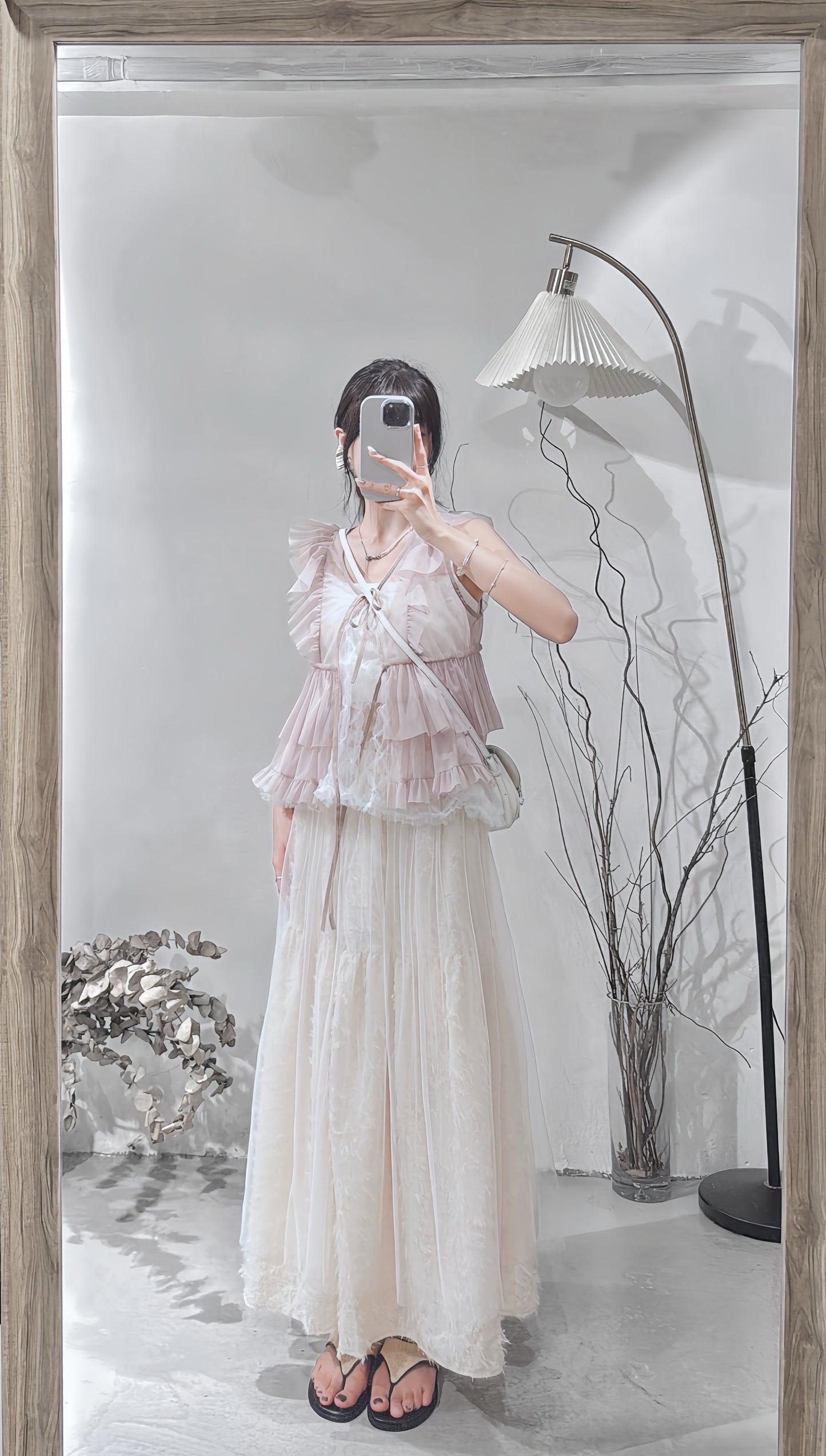 [ 𝐃𝐃𝐃 𝐌𝐀𝐃𝐄 超美自訂款𓂃⋆.˚] Tulle layer top / 2 colors