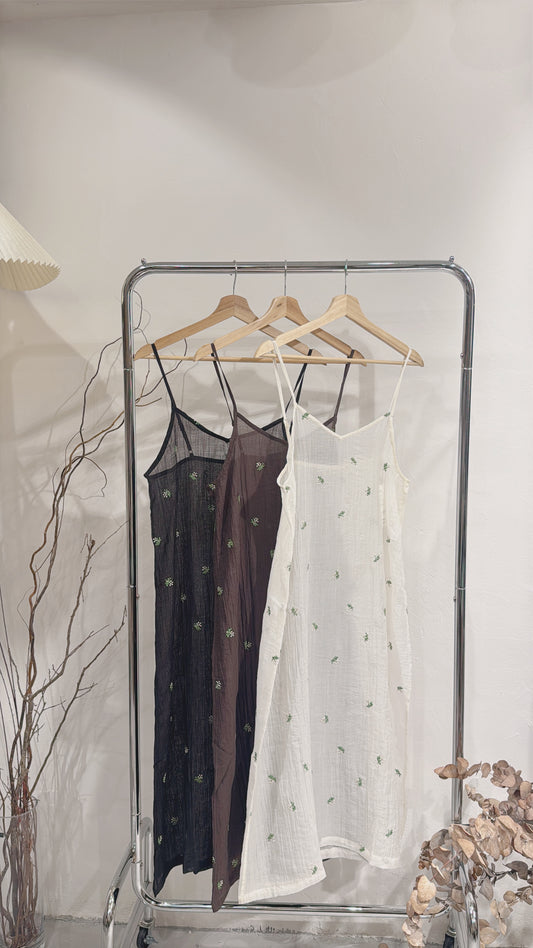 [ 現貨 / 預訂🪽⋆ ՙִՙ ]  Sheer Floral Embroidery Ops • 3 colors
