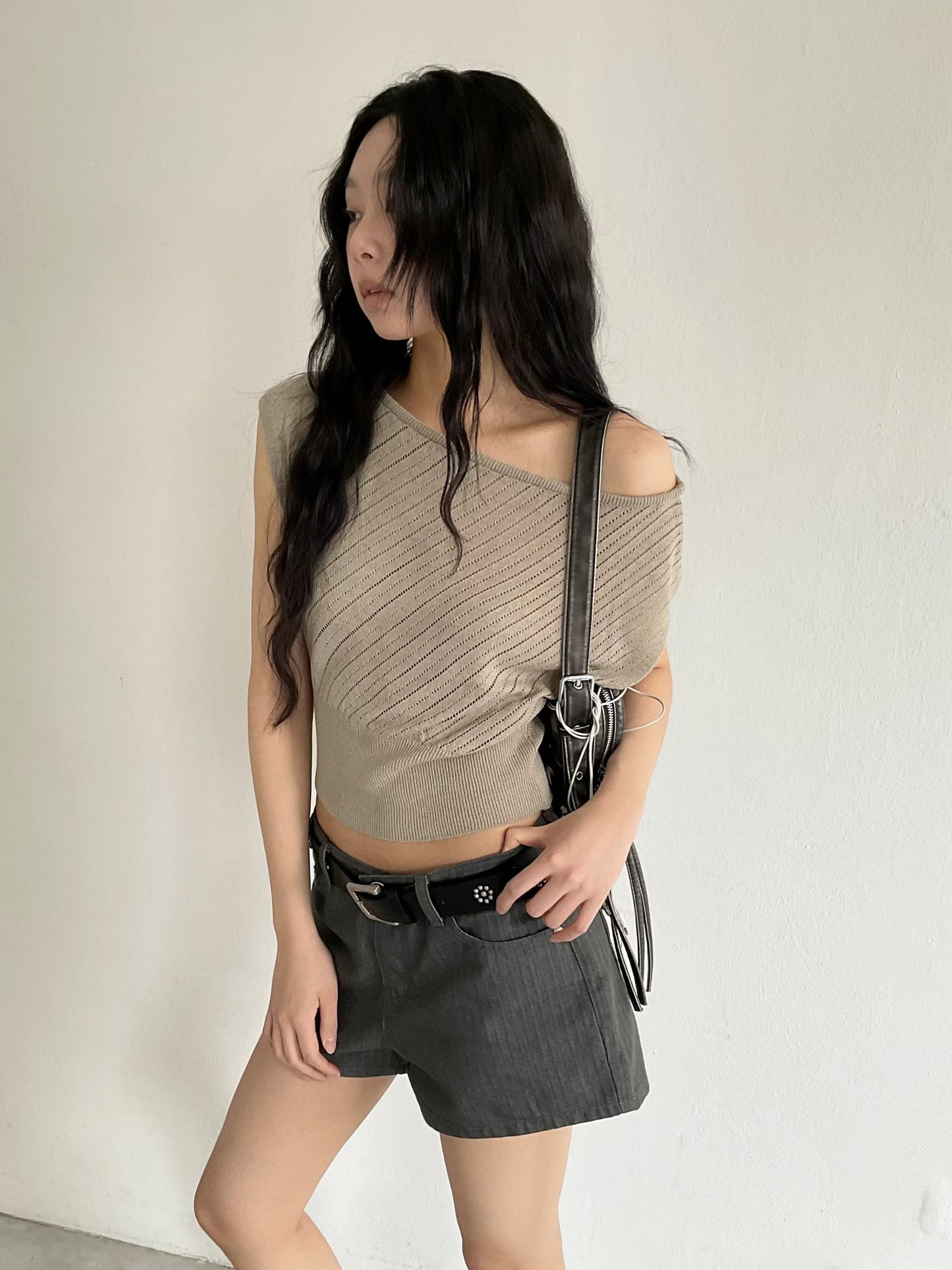 [ 預訂 🪽⋆ ՙִՙ ] linen unbalanced top • 2 colors