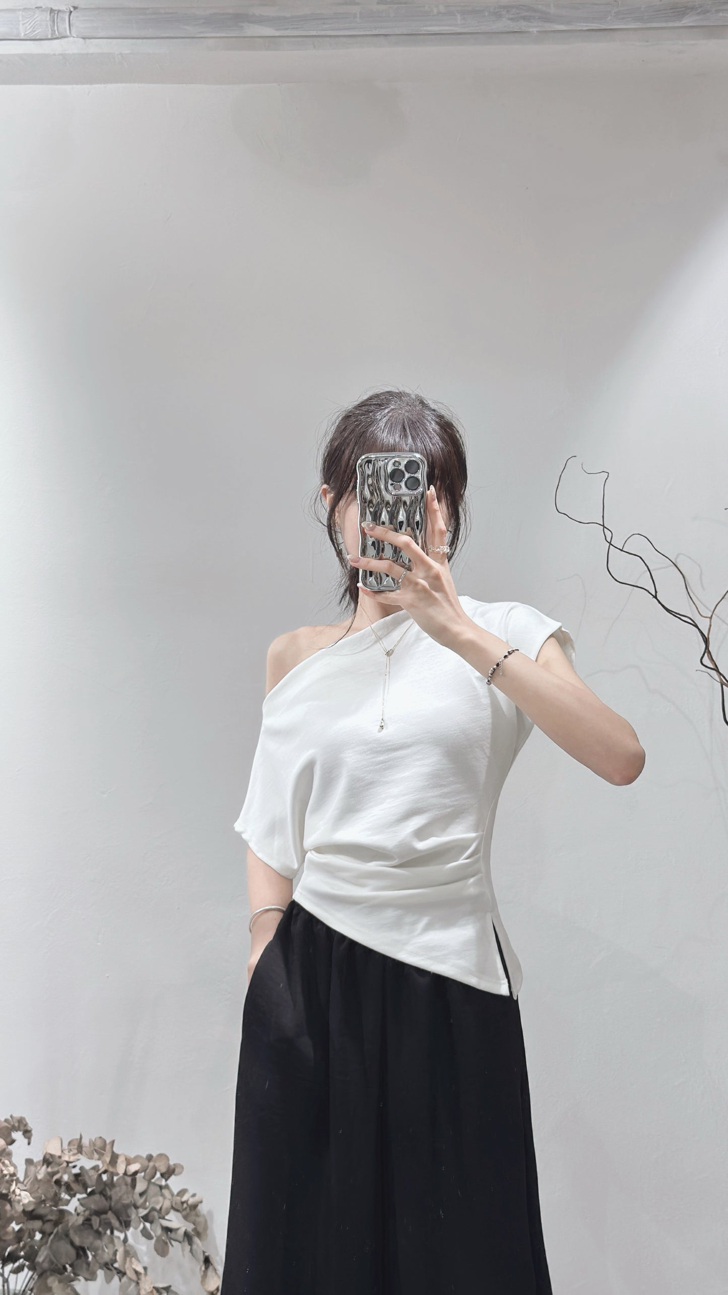 [ 預訂 ࣪𖤐.ᐟ ] [ 店主大愛！] Off shoulder pika top / white