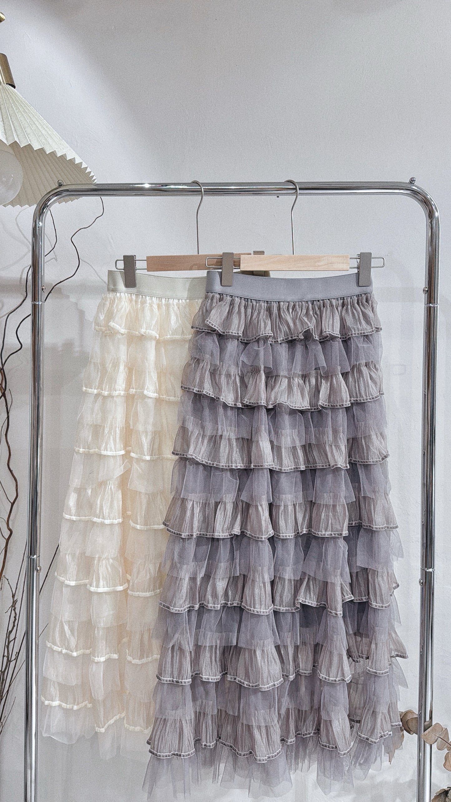 [ 現貨 / 預訂  ⋅˚₊‧ ] sheer cake skirt / 2 colors