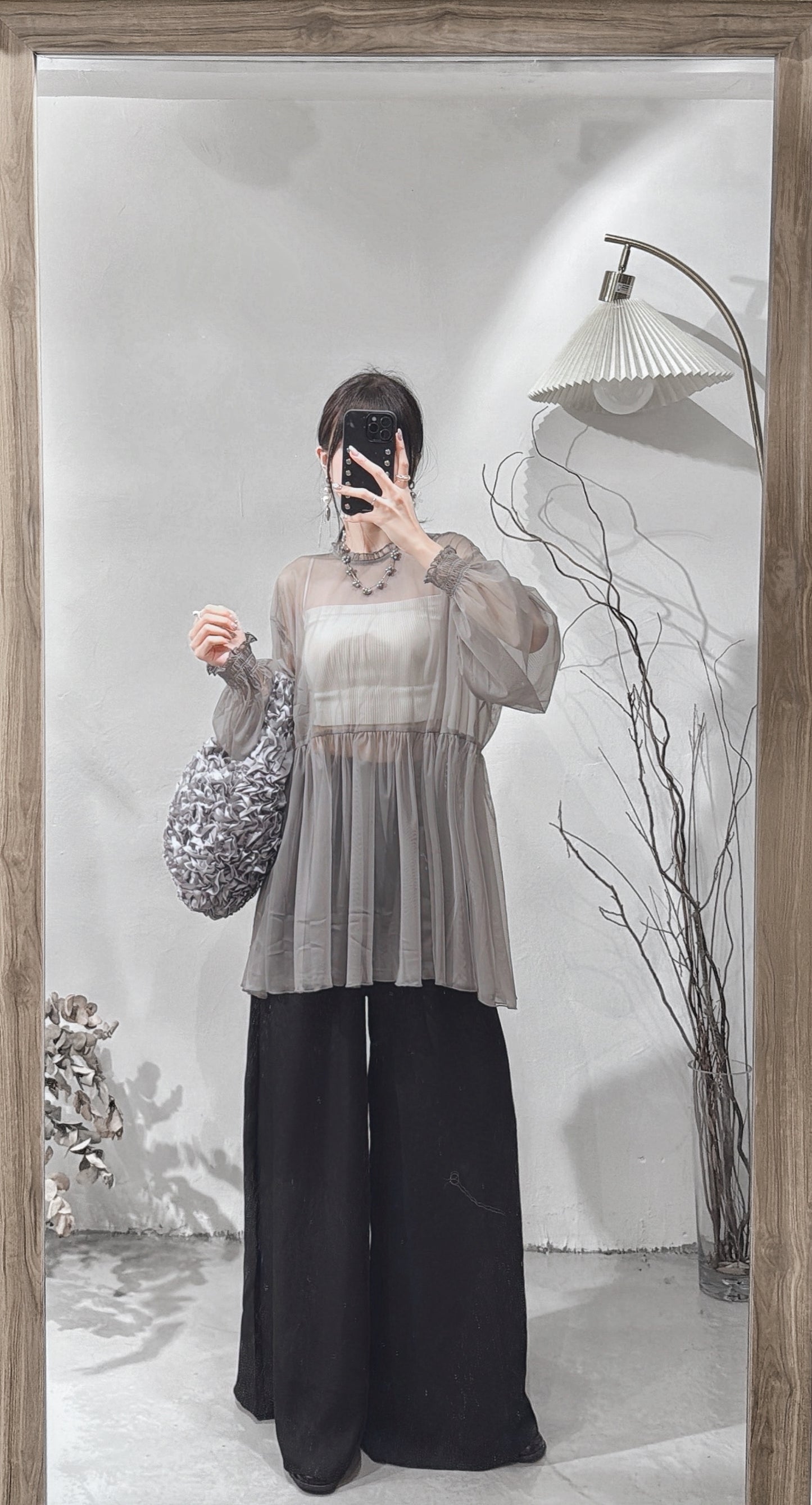 [ 現貨/預訂 ⋆.𐙚 ̊ ] [ 輕身！通透感！] Collared blouse / grey