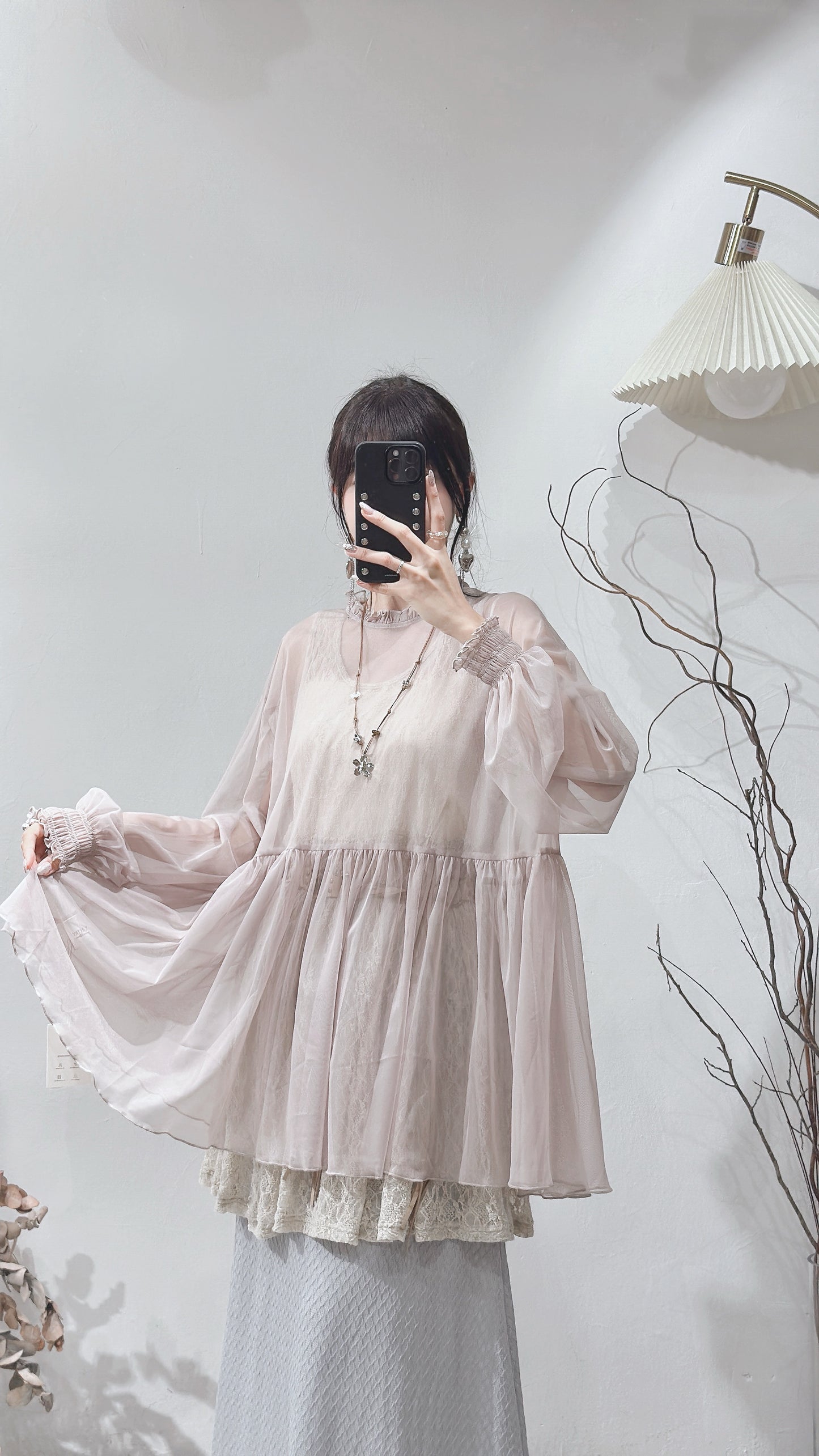 [ 現貨/預訂 ⋆.𐙚 ̊ ] [ 輕身！通透感！] Collared blouse / beige