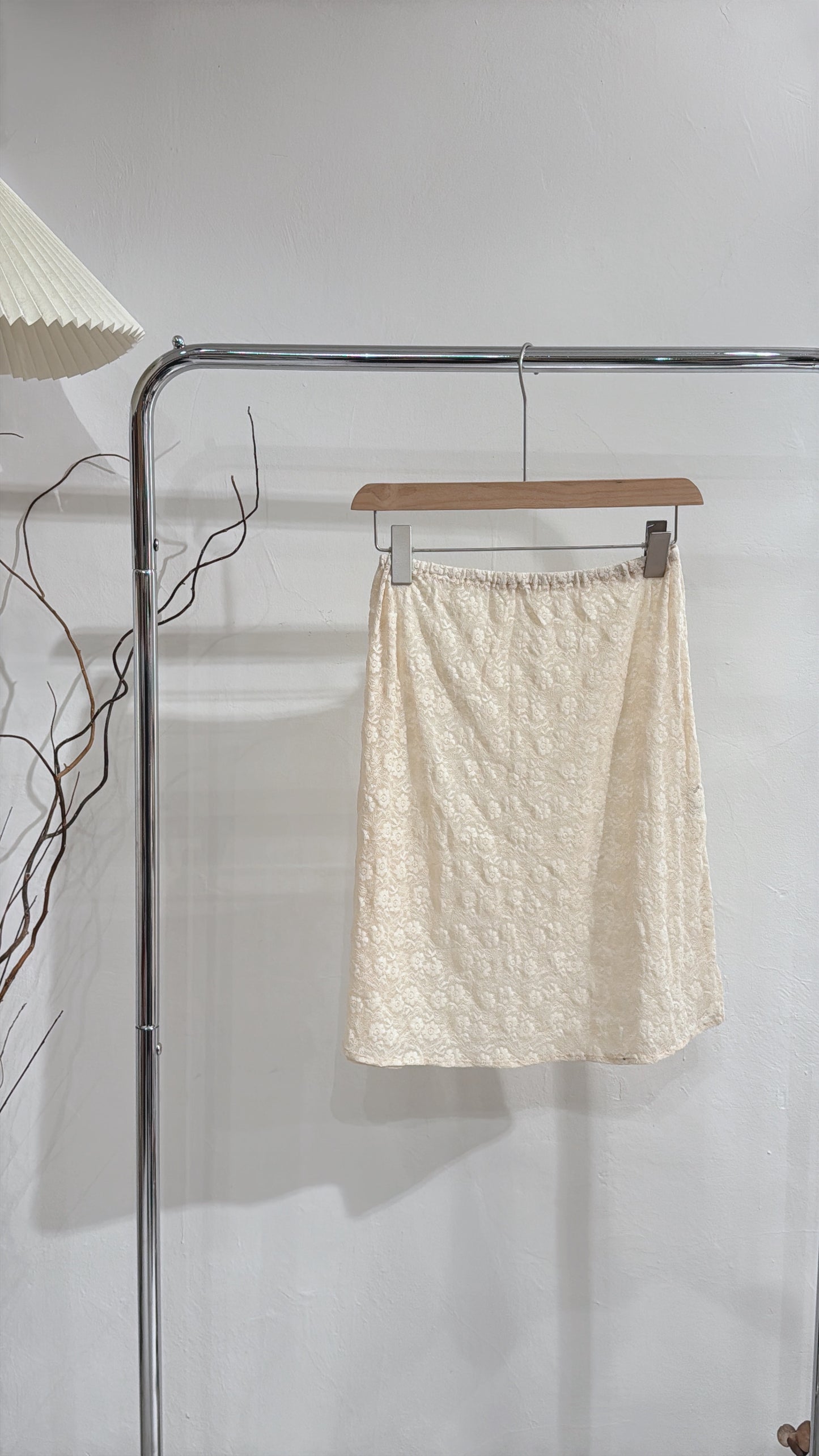 [ 限量現貨 ⋆𐙚 ̊ ] floral waist skirt / beige