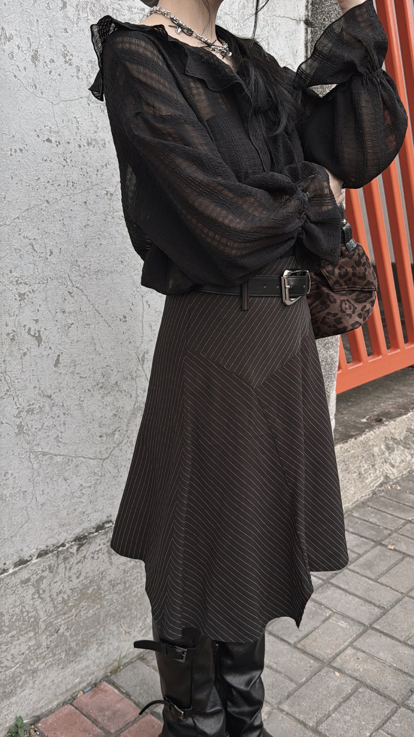 [ 預訂⋆𐙚 ̊. ] [ 店主自留款！必入！]  Striped unbalanced mid skirt / black