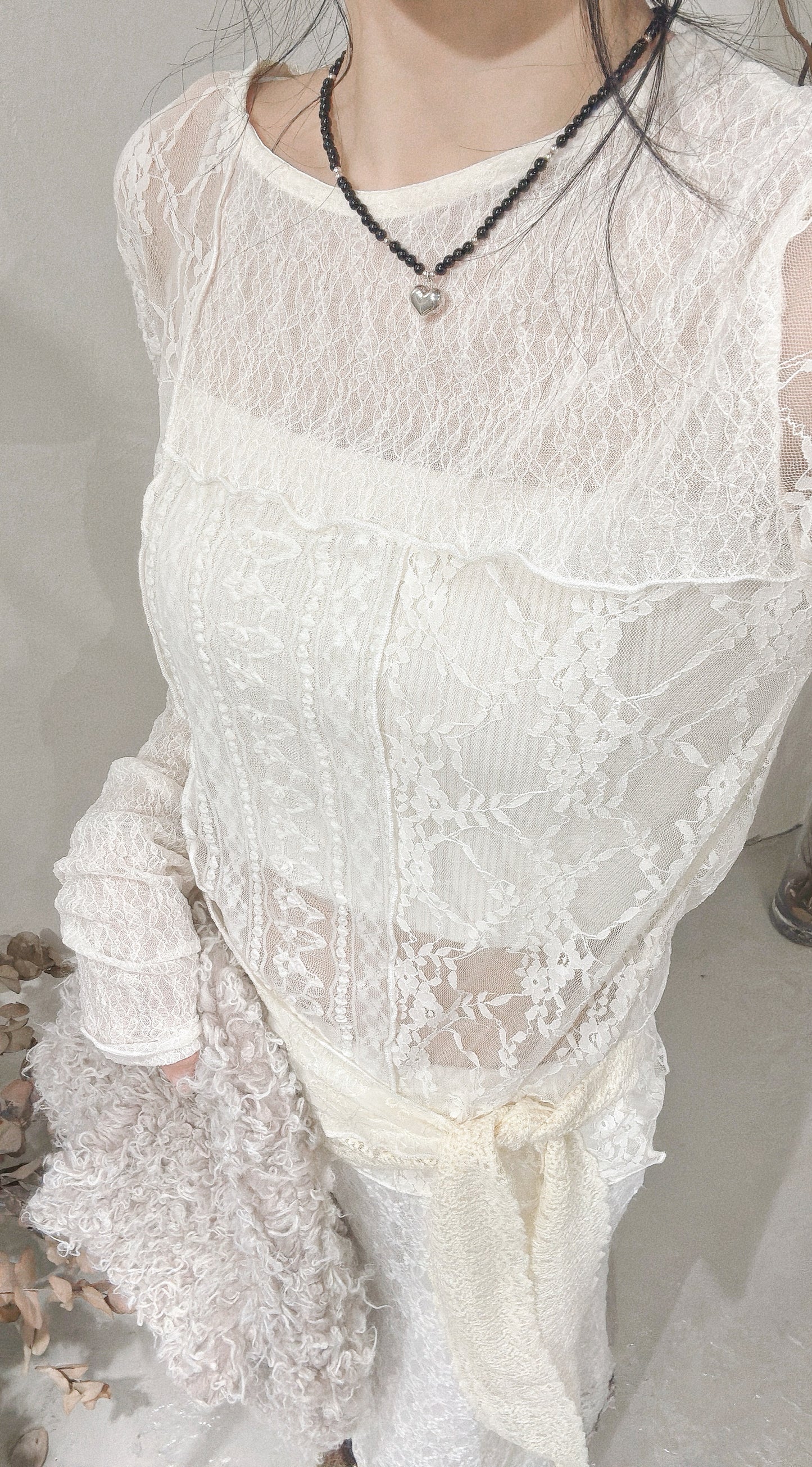 [ 預訂/現貨 📷 ༘ ⋆｡ ˚ ] patchwork lace top / ivory