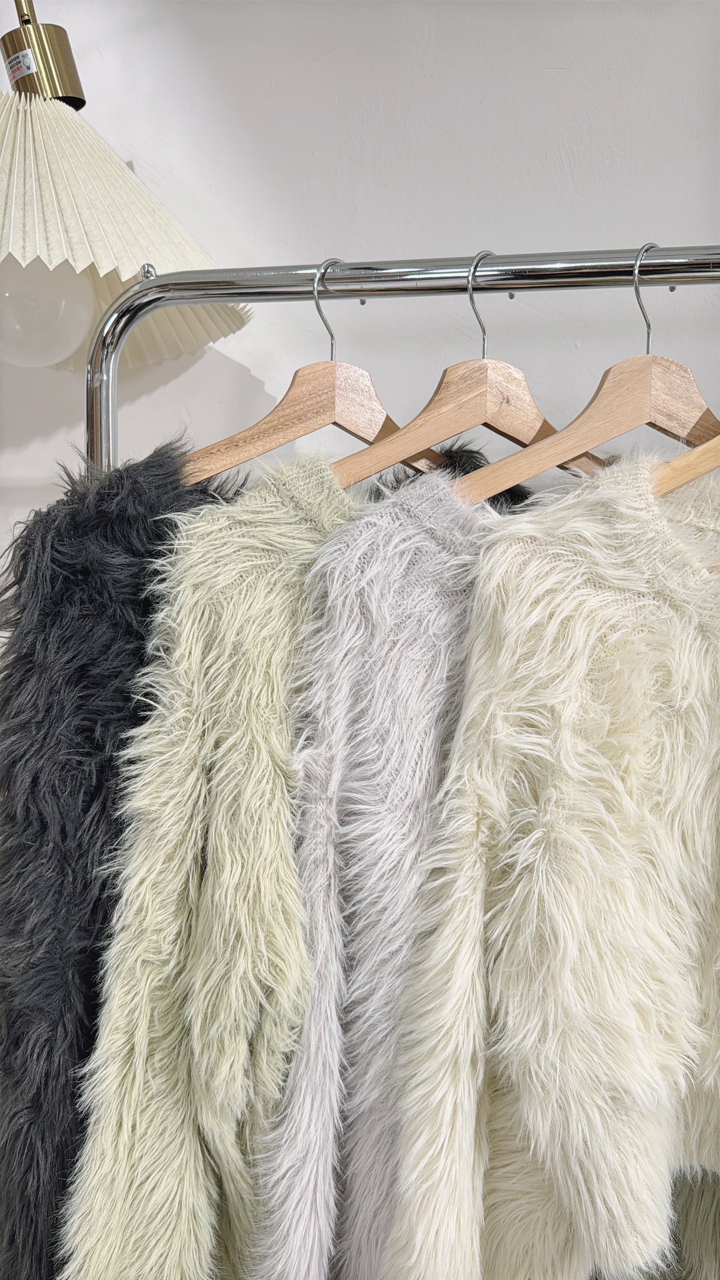 [ 預訂/現貨 📷 ༘ ⋆｡ ˚ ] Daily fluffy outer / 4 colors