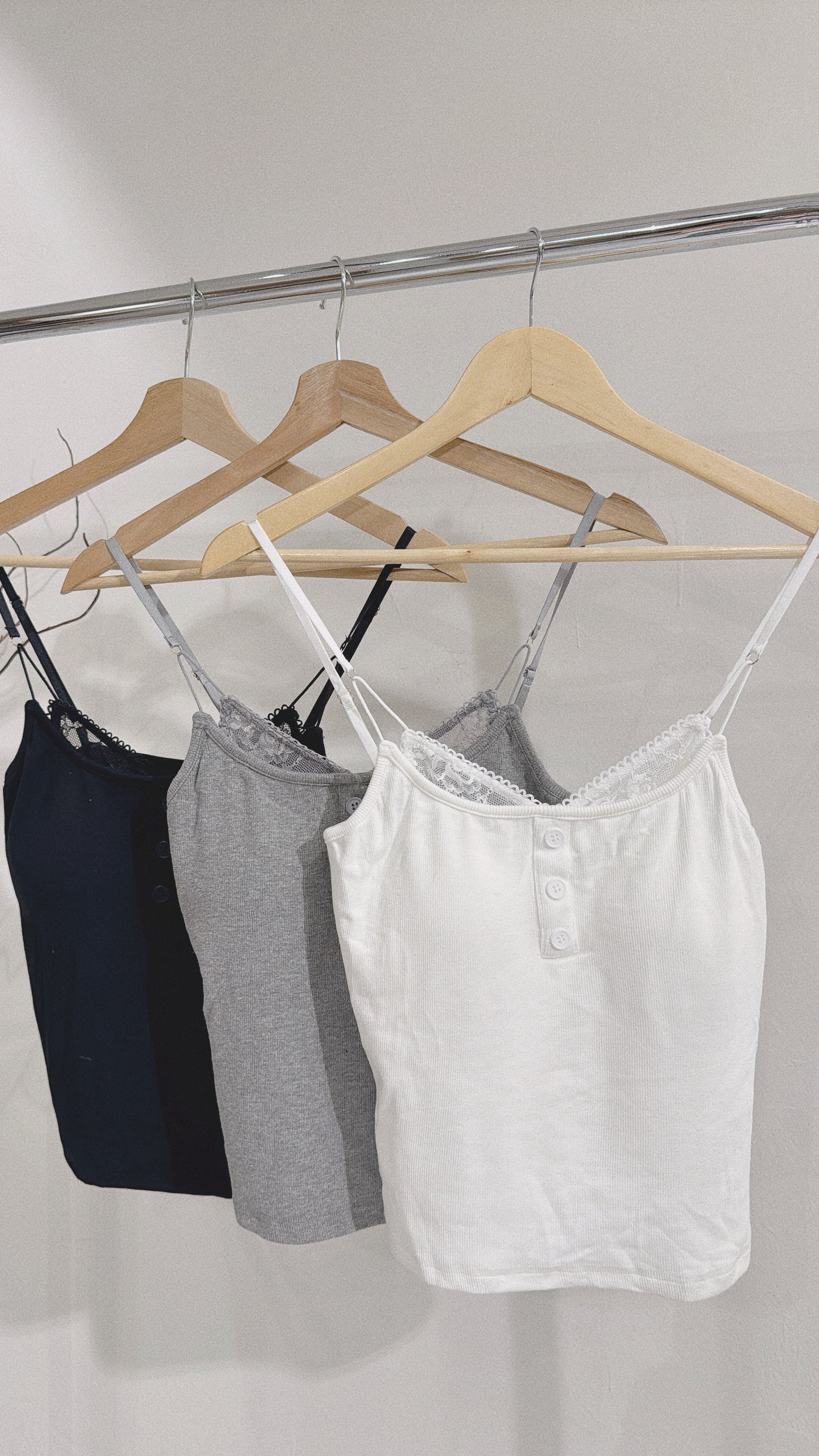 [ 預訂🪽⋆ ՙִՙ ] lace layered cami / 3 colors