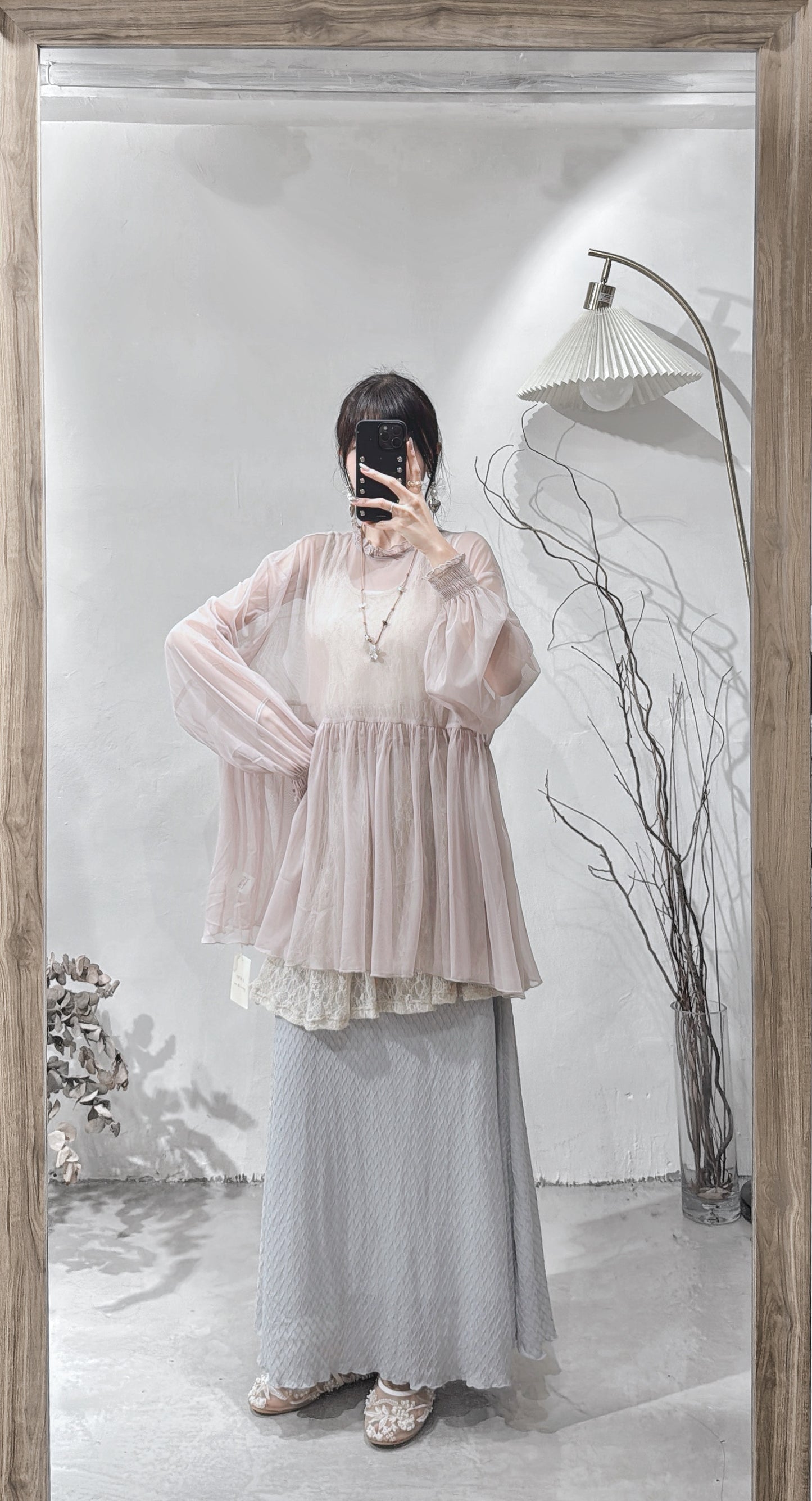 [ 現貨/預訂 ⋆.𐙚 ̊ ] [ 輕身！通透感！] Collared blouse / beige