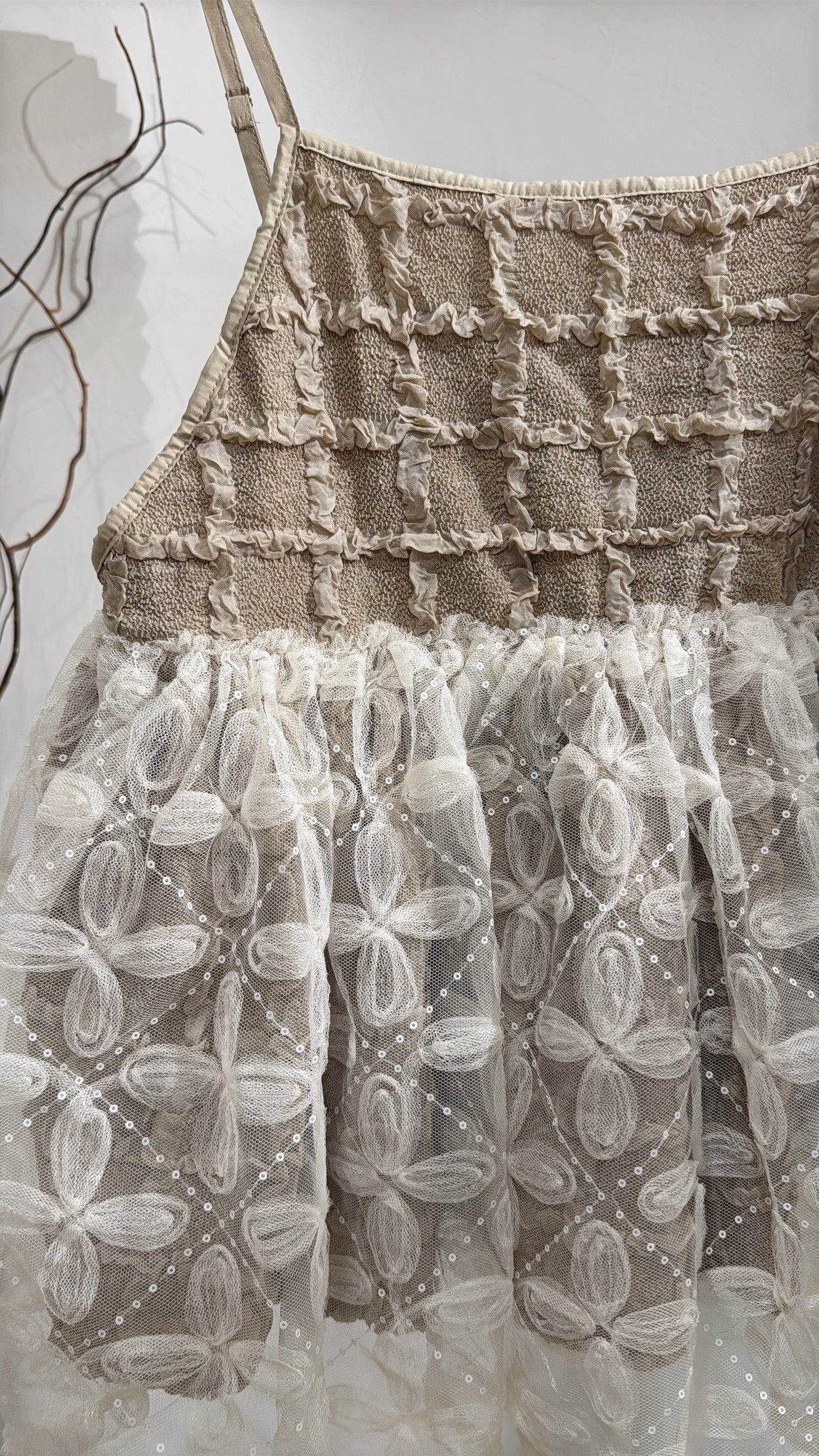 [ 現貨/預訂⋆⁺₊❅⋆ ] [重工！] patchwork cami / beige