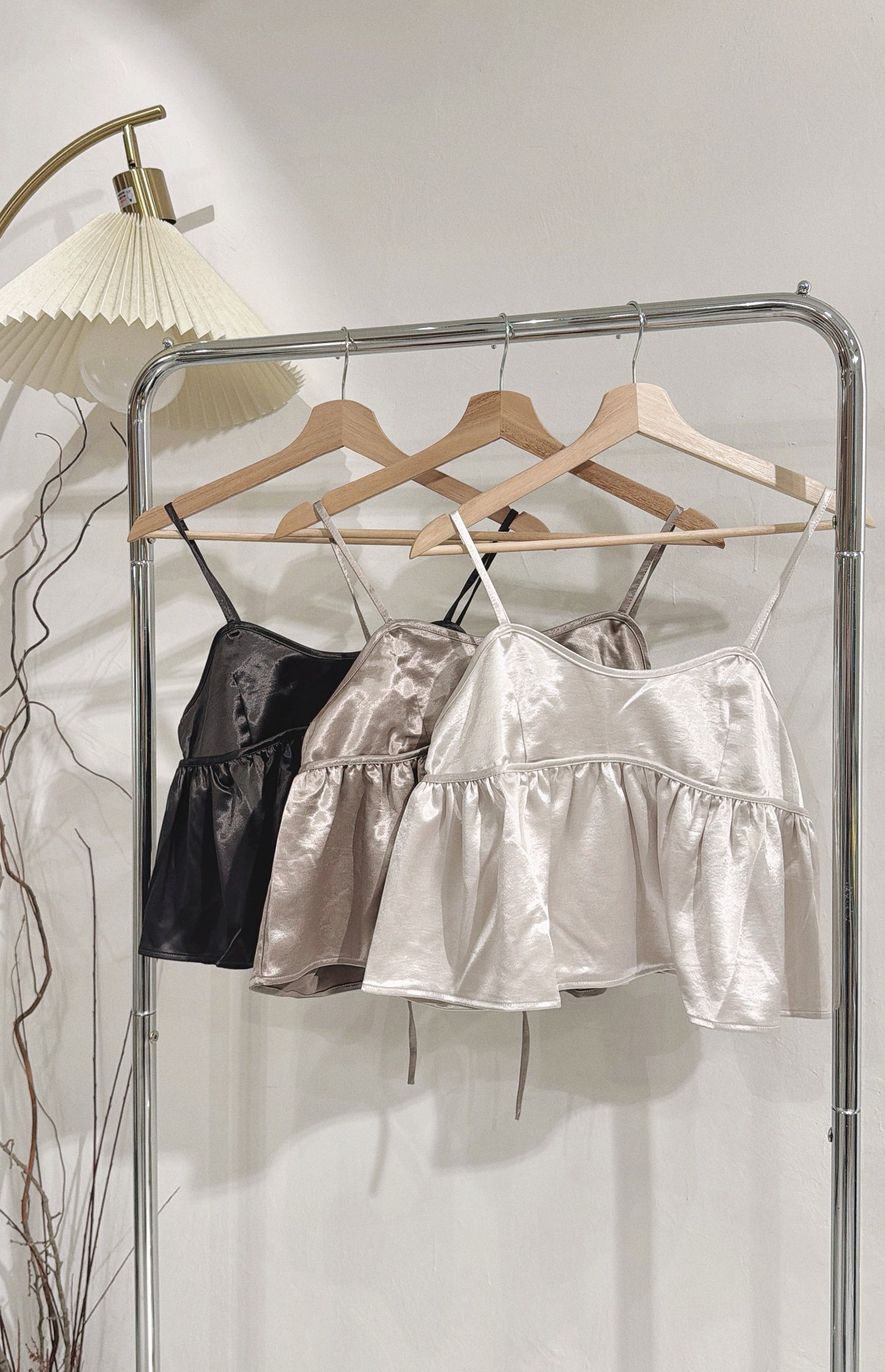 [ 現貨/預訂 𐙚˙⋆.] glossy cami / 3 colors
