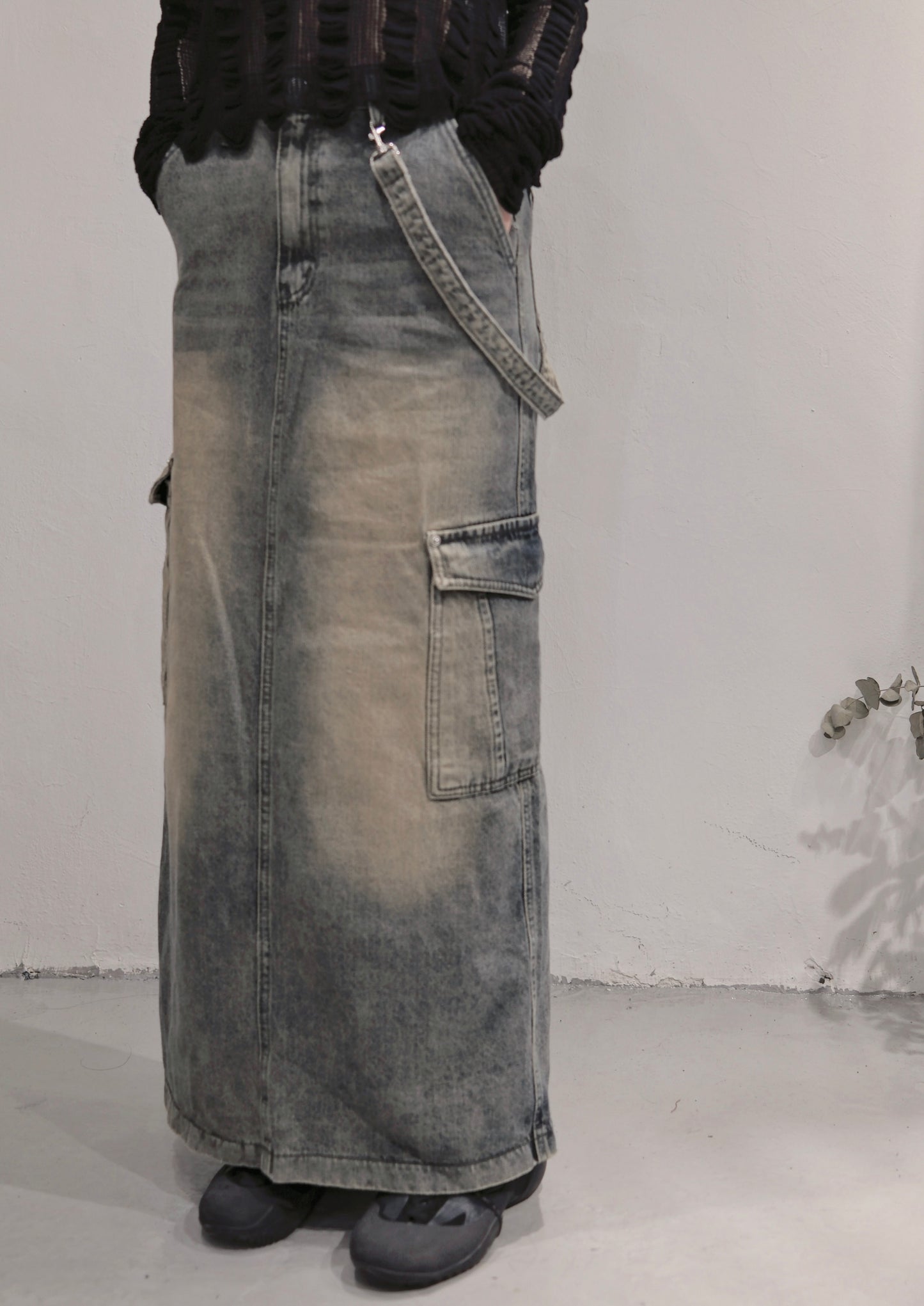 [預訂] Denim cargo maxi skirt